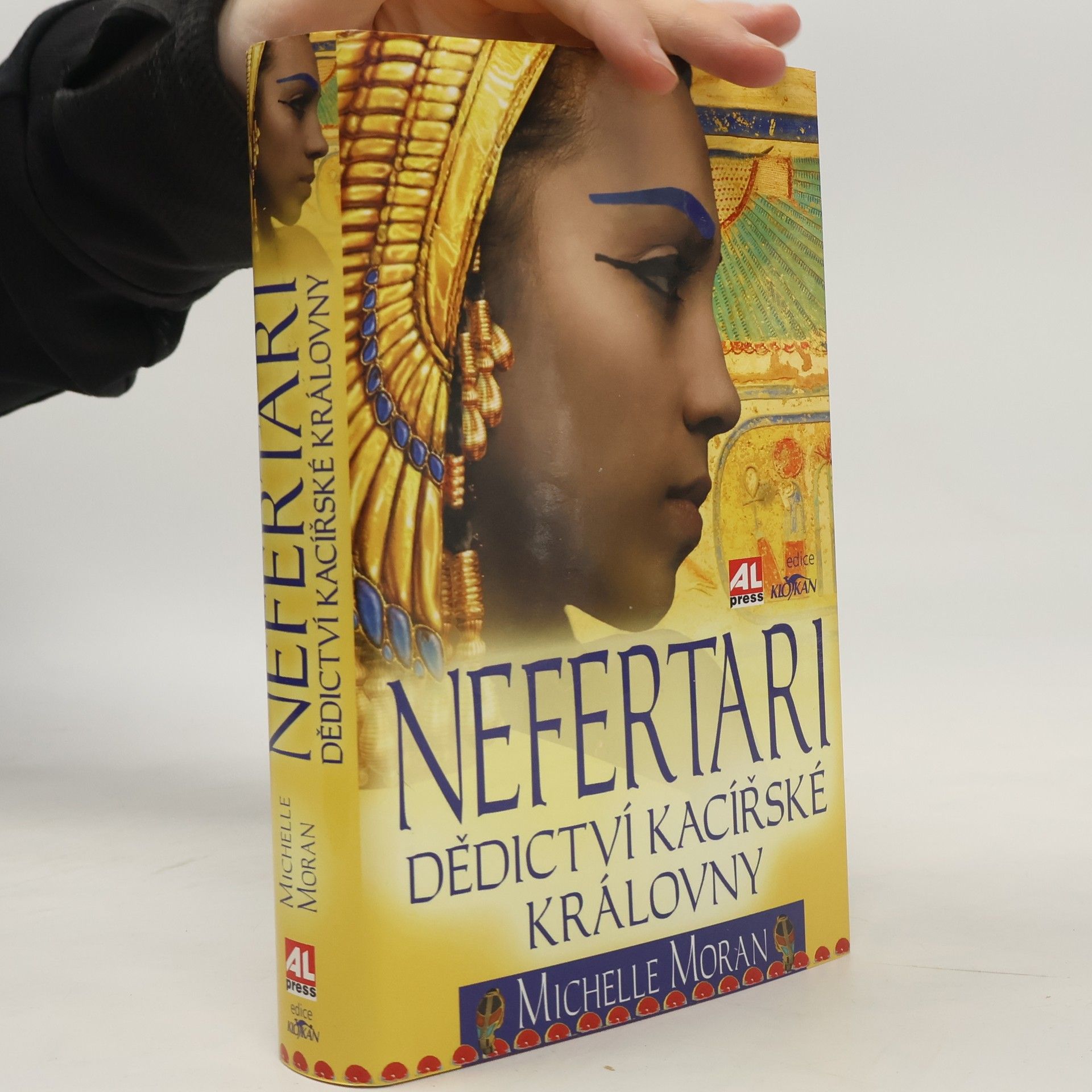 Michelle Moran Nefertari: Dědictví kacířské královny