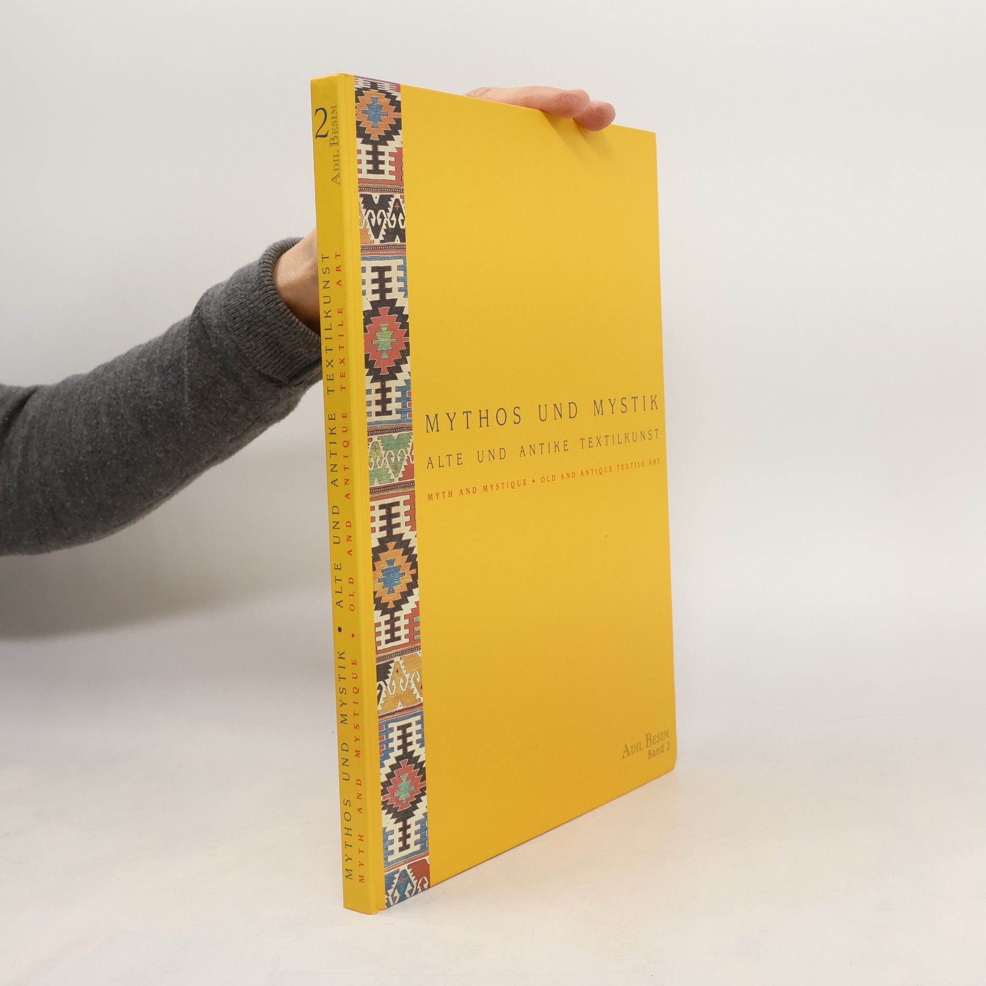 Kolektiv autorů Mythos und Mystik. Alte und Antike Textilkunst. Myth and Mystique. Old and Antique Textile Art