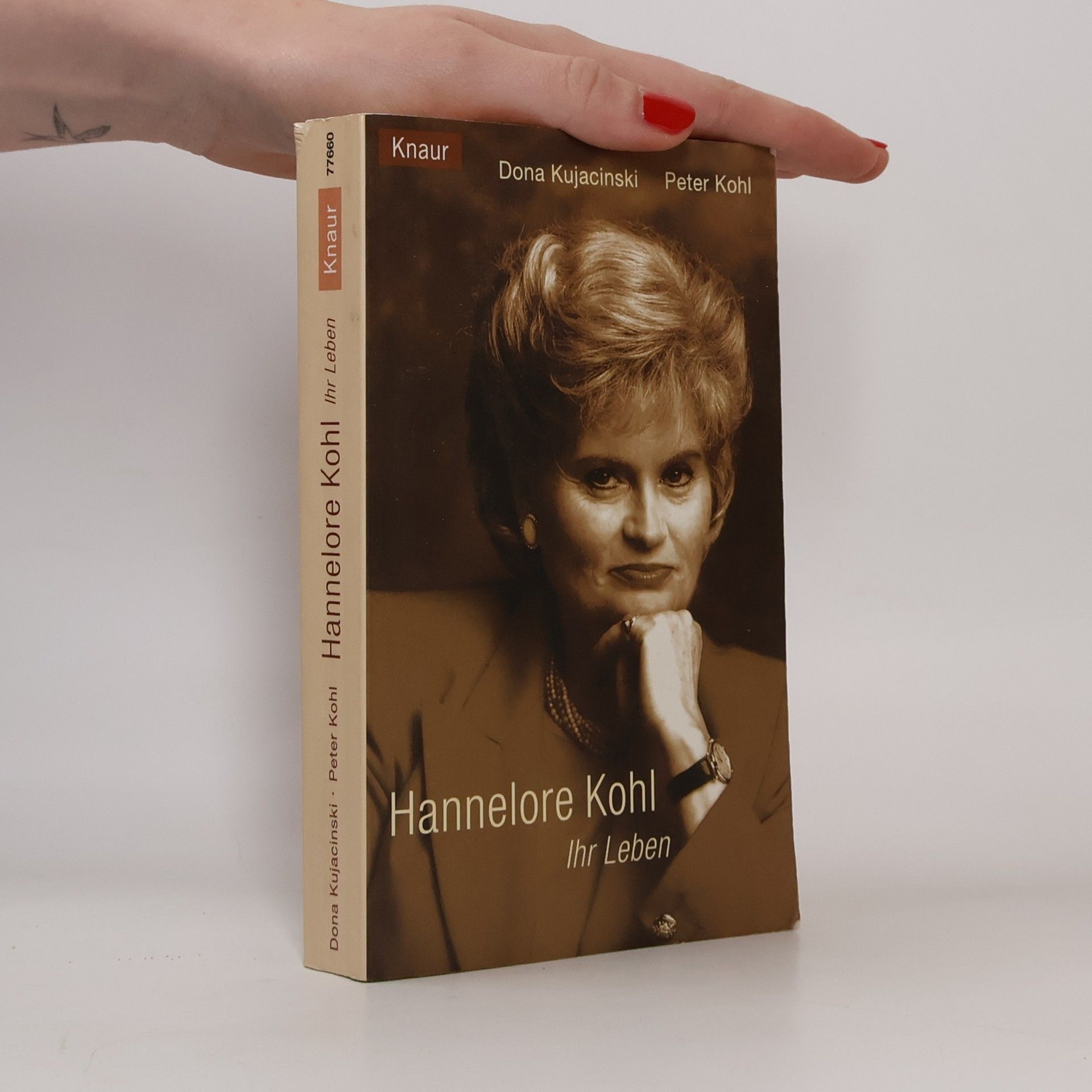 Dona Kujacinski Hannelore Kohl