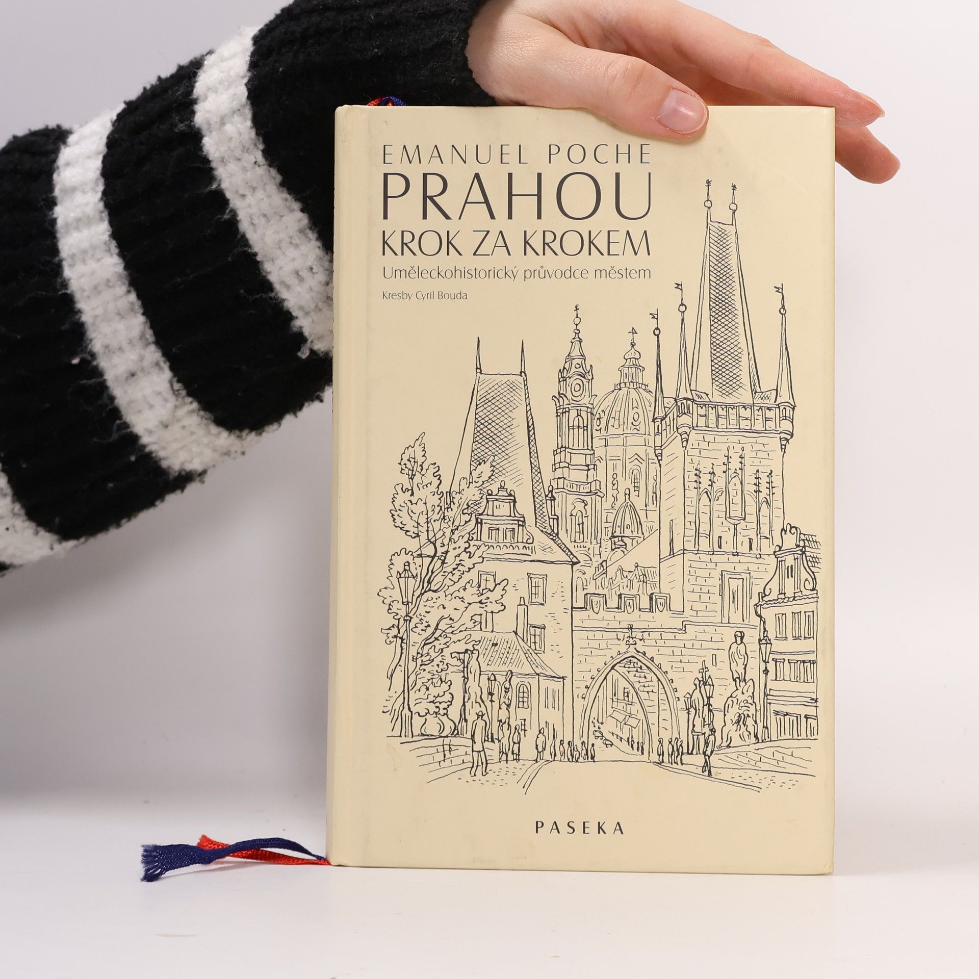Emanuel Poche Prahou krok za krokem: Uměleckohistorický průvodce městem