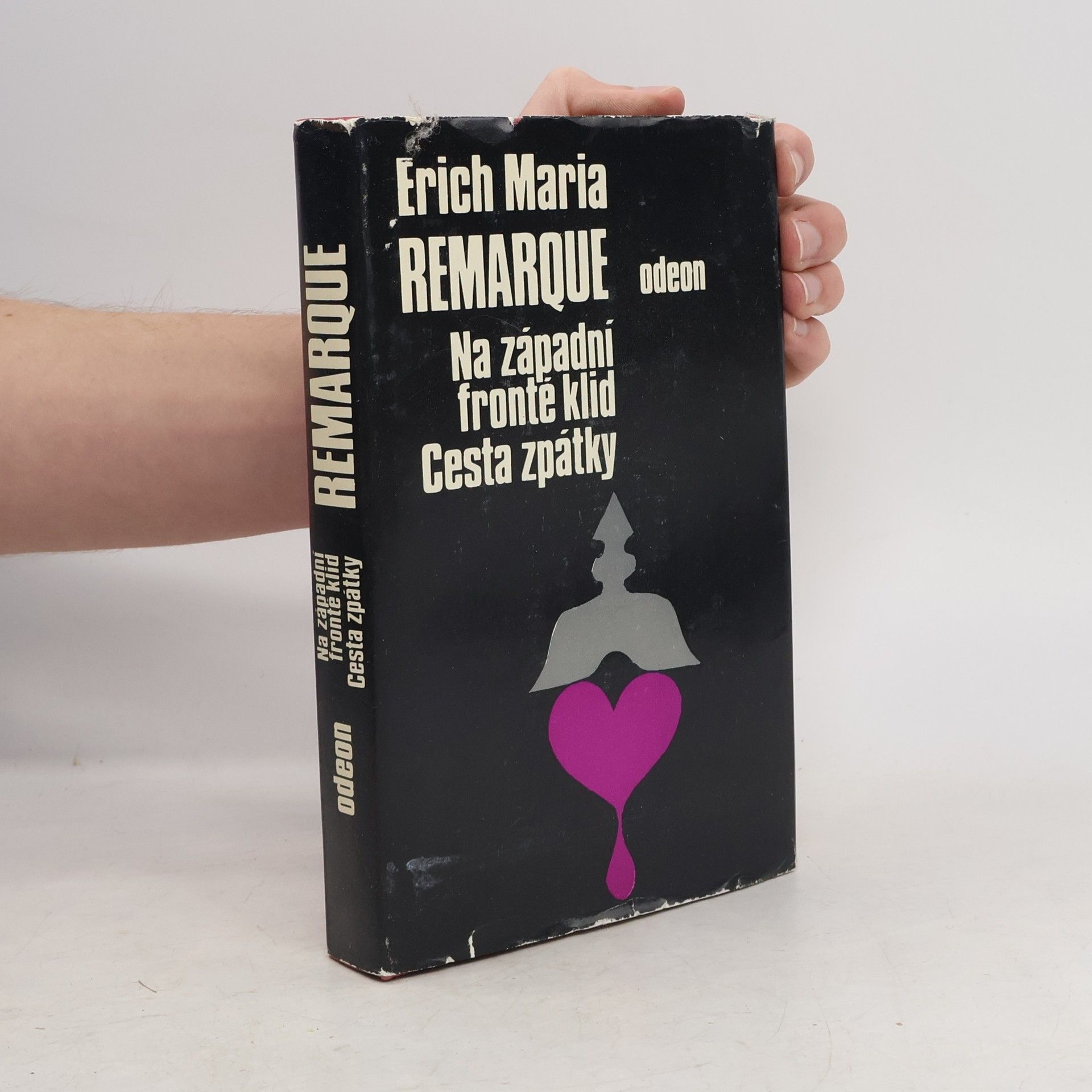 Erich Maria Remarque Na západní frontě klid. Cesta zpátky