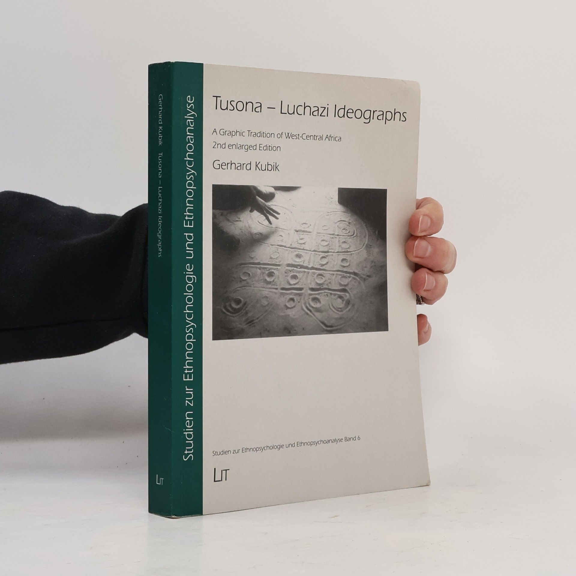 Gerhard Kubik Tusona - Luchazi Ideographs