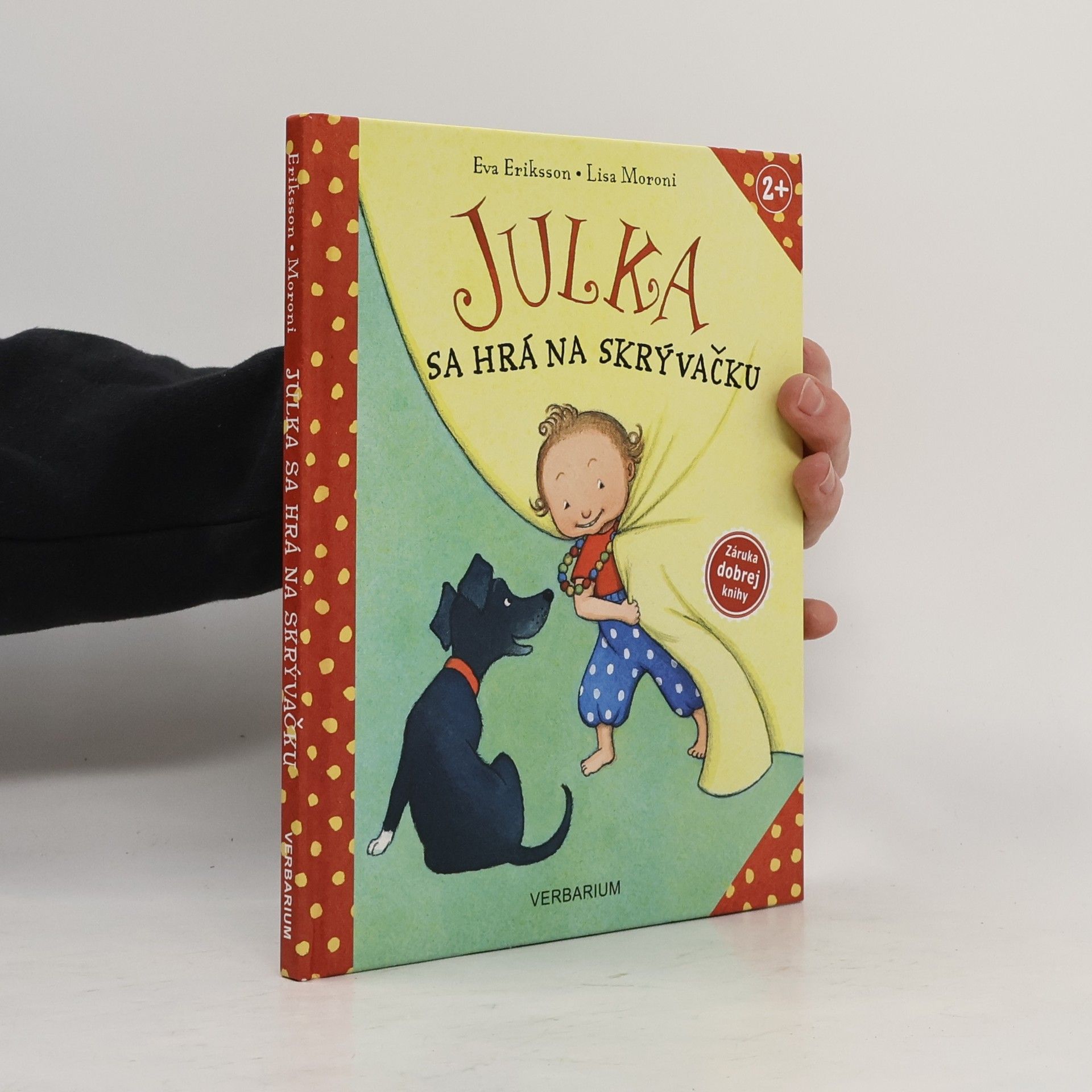 Julka sa hrá na skrývačku