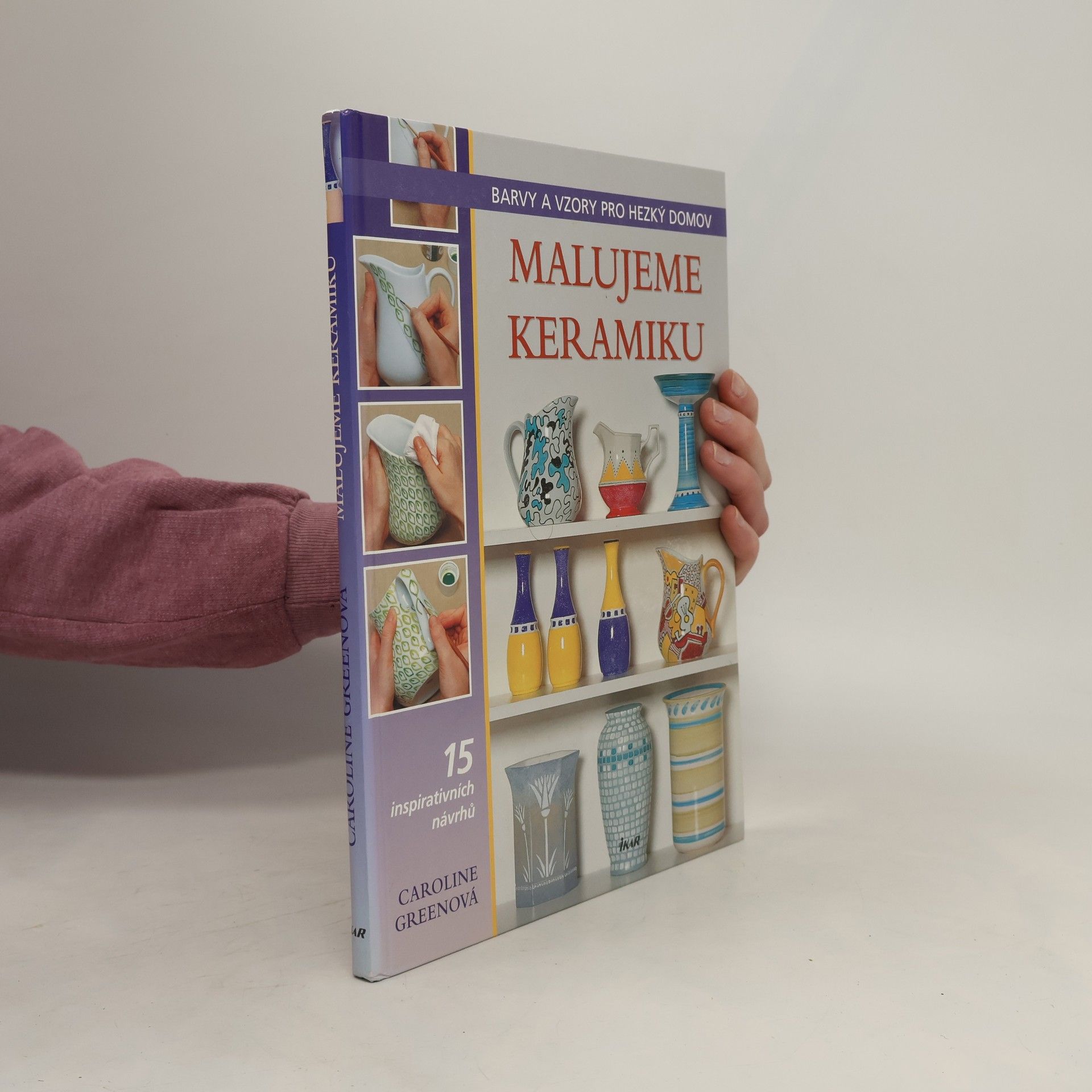 Caroline Green Malujeme keramiku