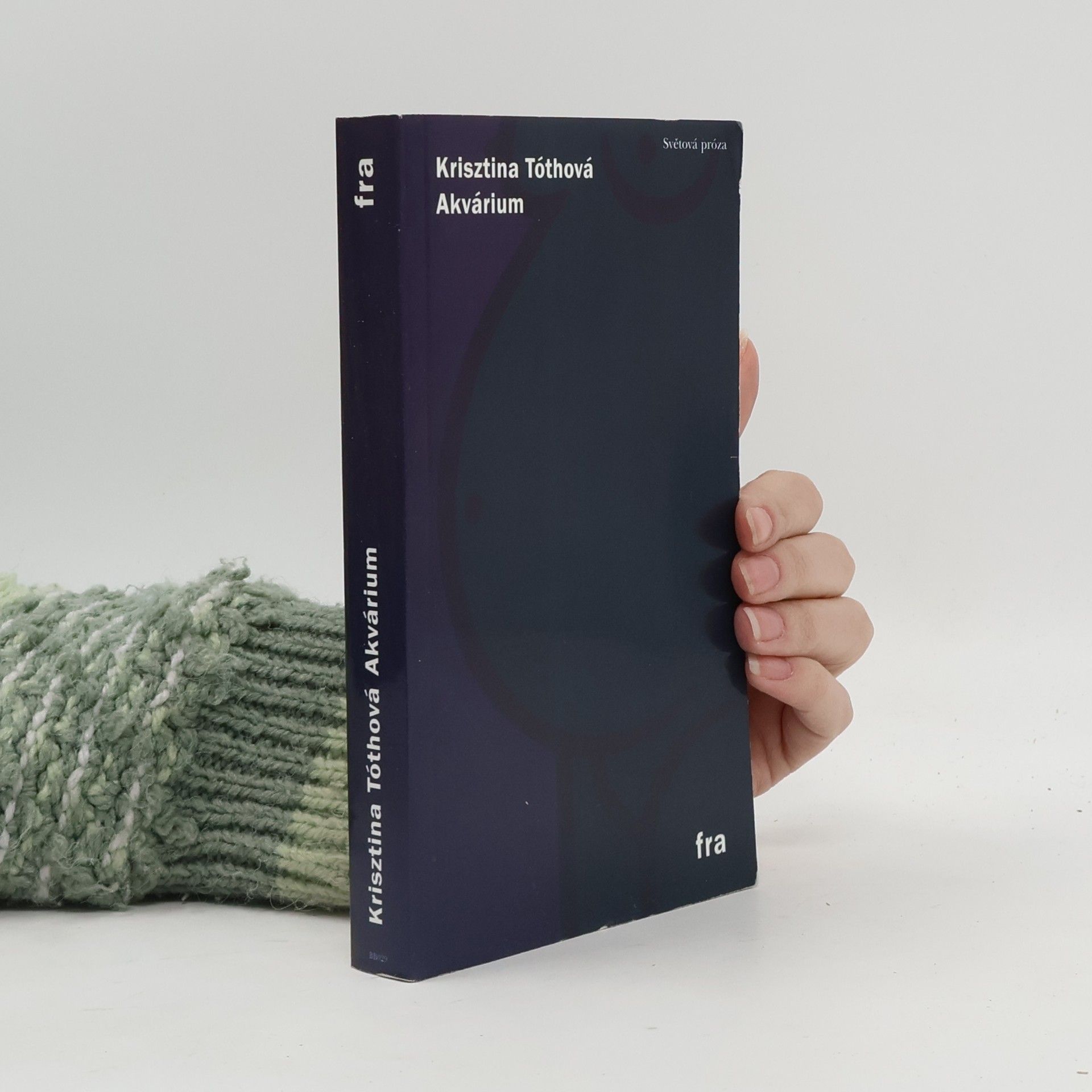 Krisztina Tóth Akvárium