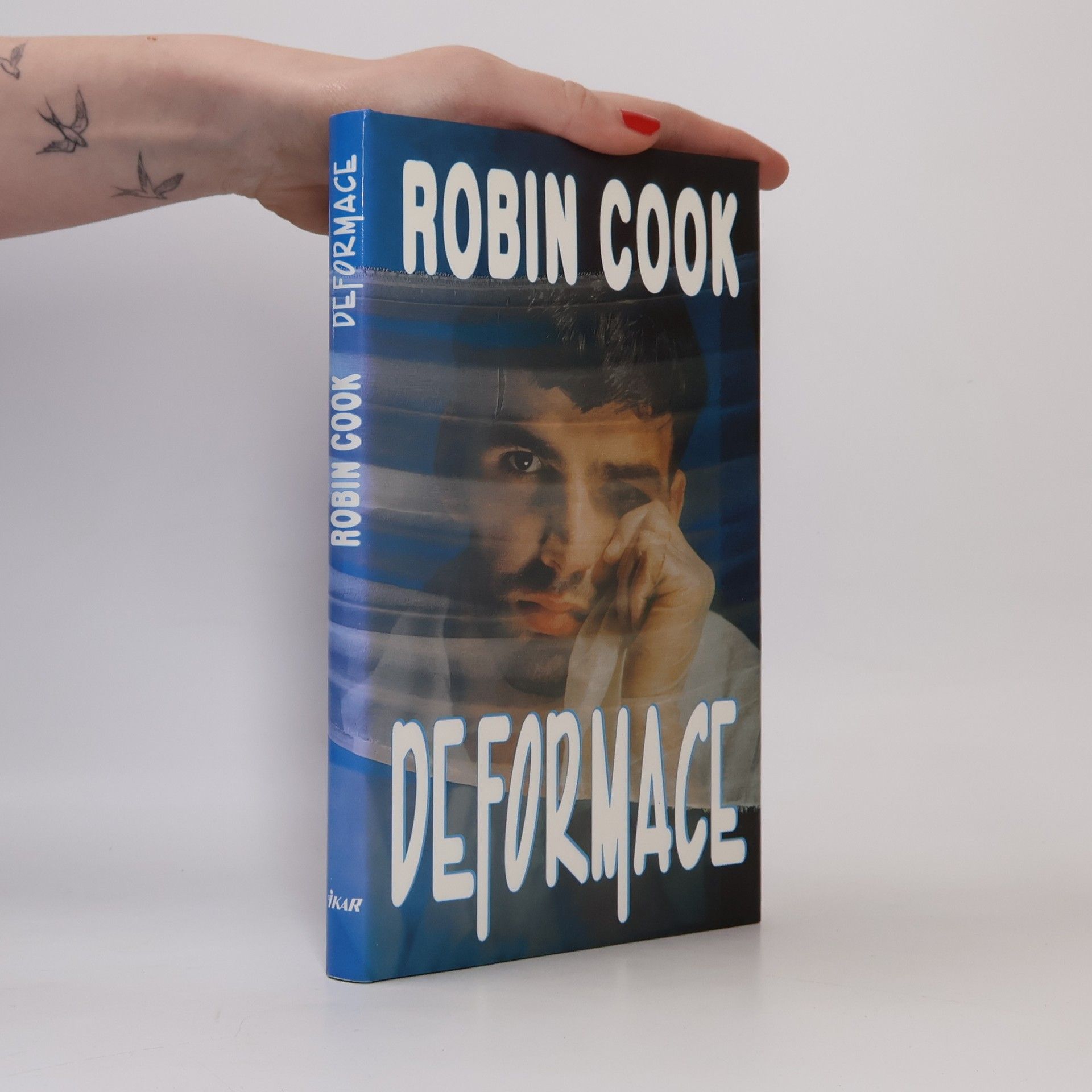 Robin Cook Deformace