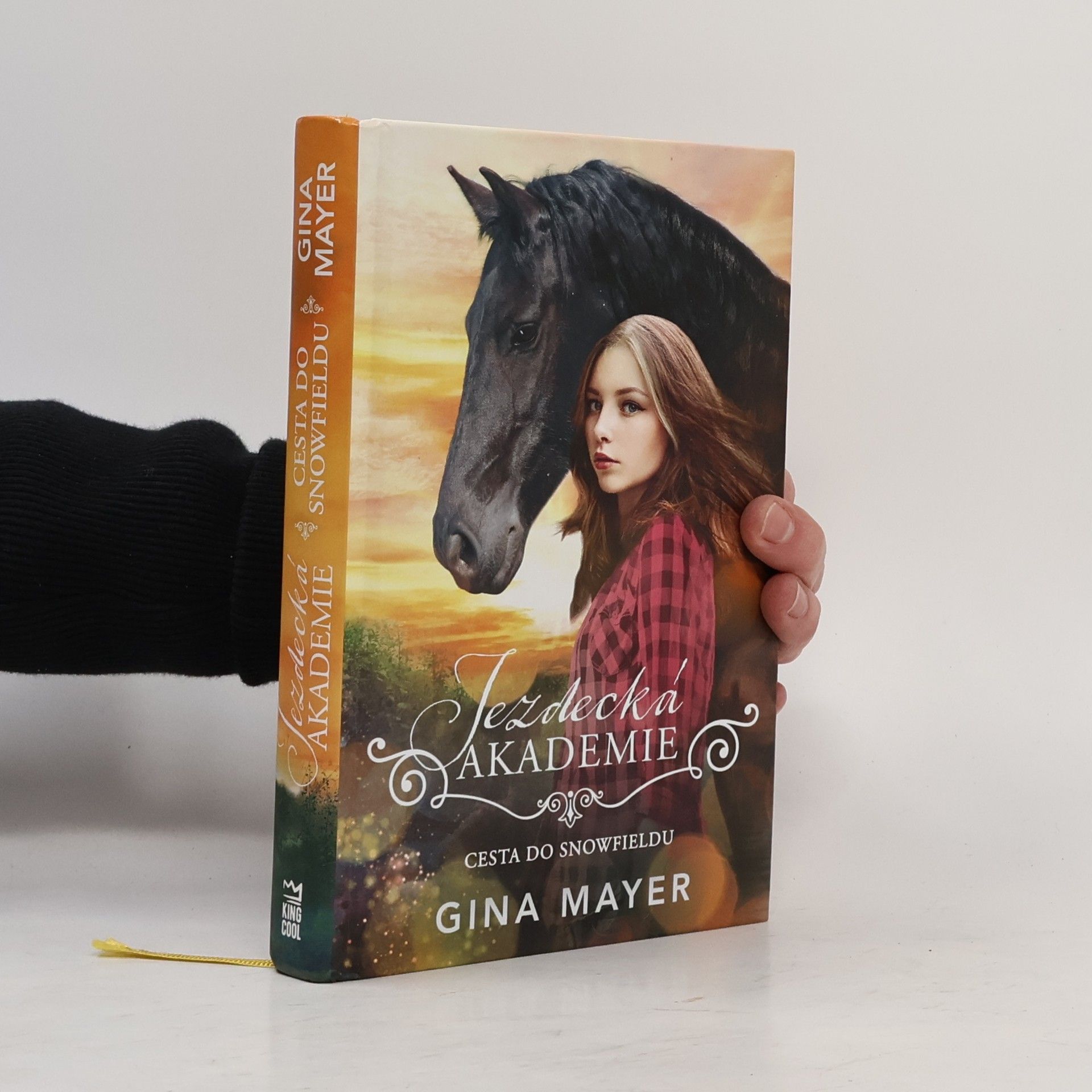 Gina Mayer Jezdecká akademie. Cesta do Snowfieldu