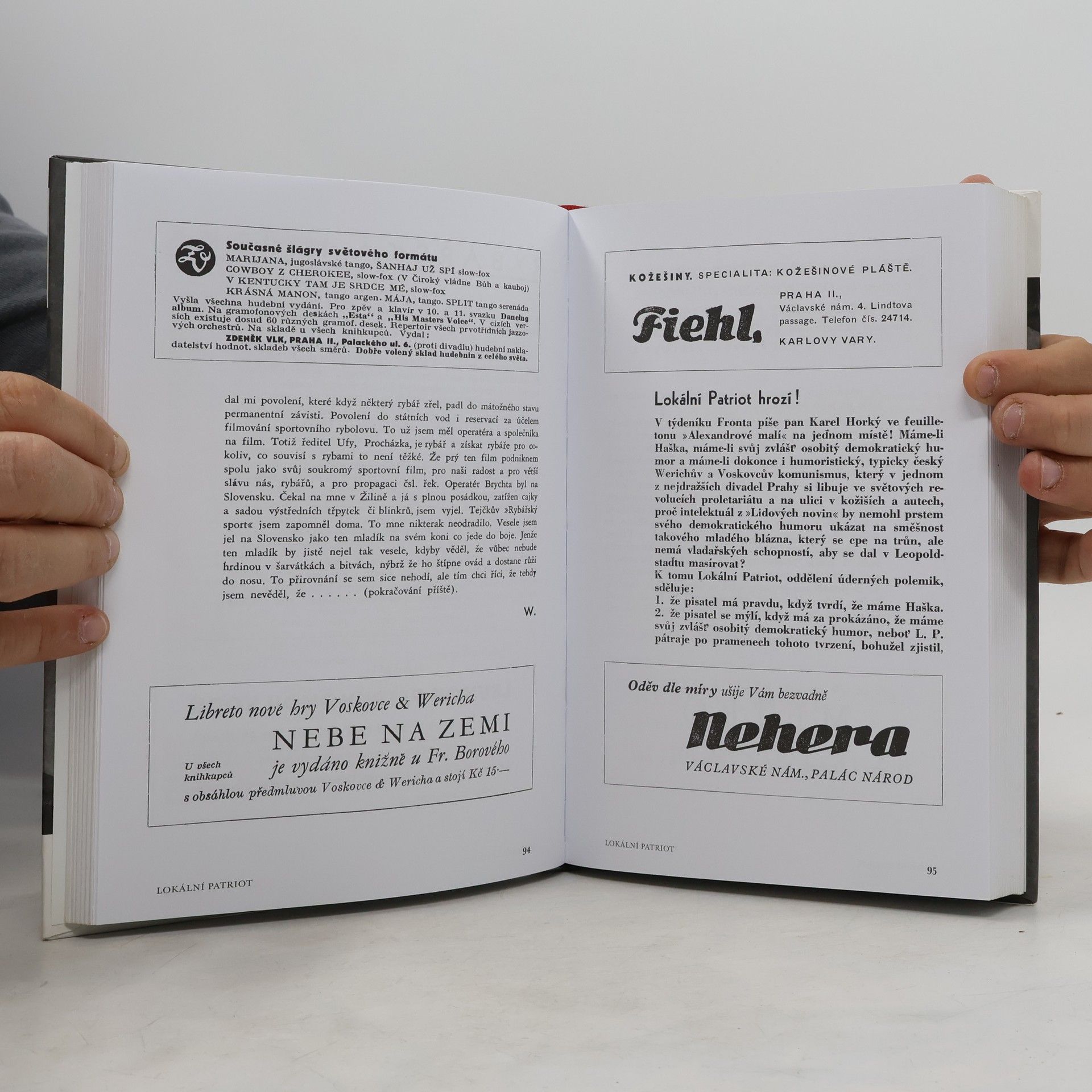 František Cinger Tiskoví magnáti Voskovec a Werich. Vest pocket revue. Lokální patriot. (2 díla v jednom svazku)