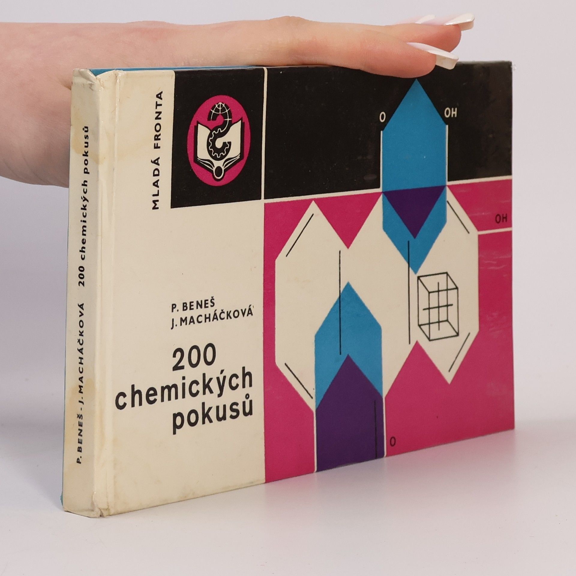 Pavel Beneš 200 chemických pokusů