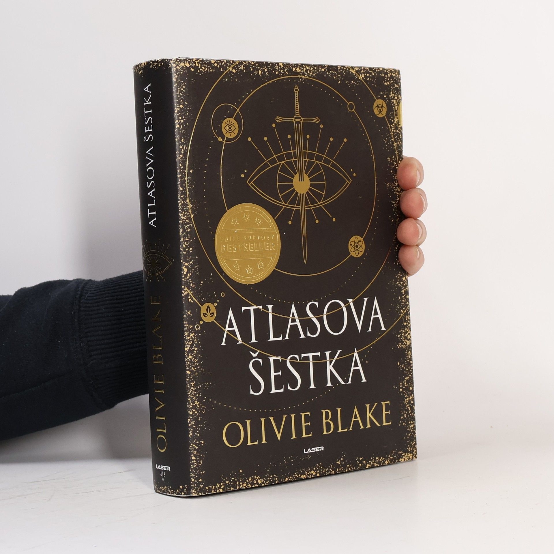 Olivie Blake Atlasova šestka