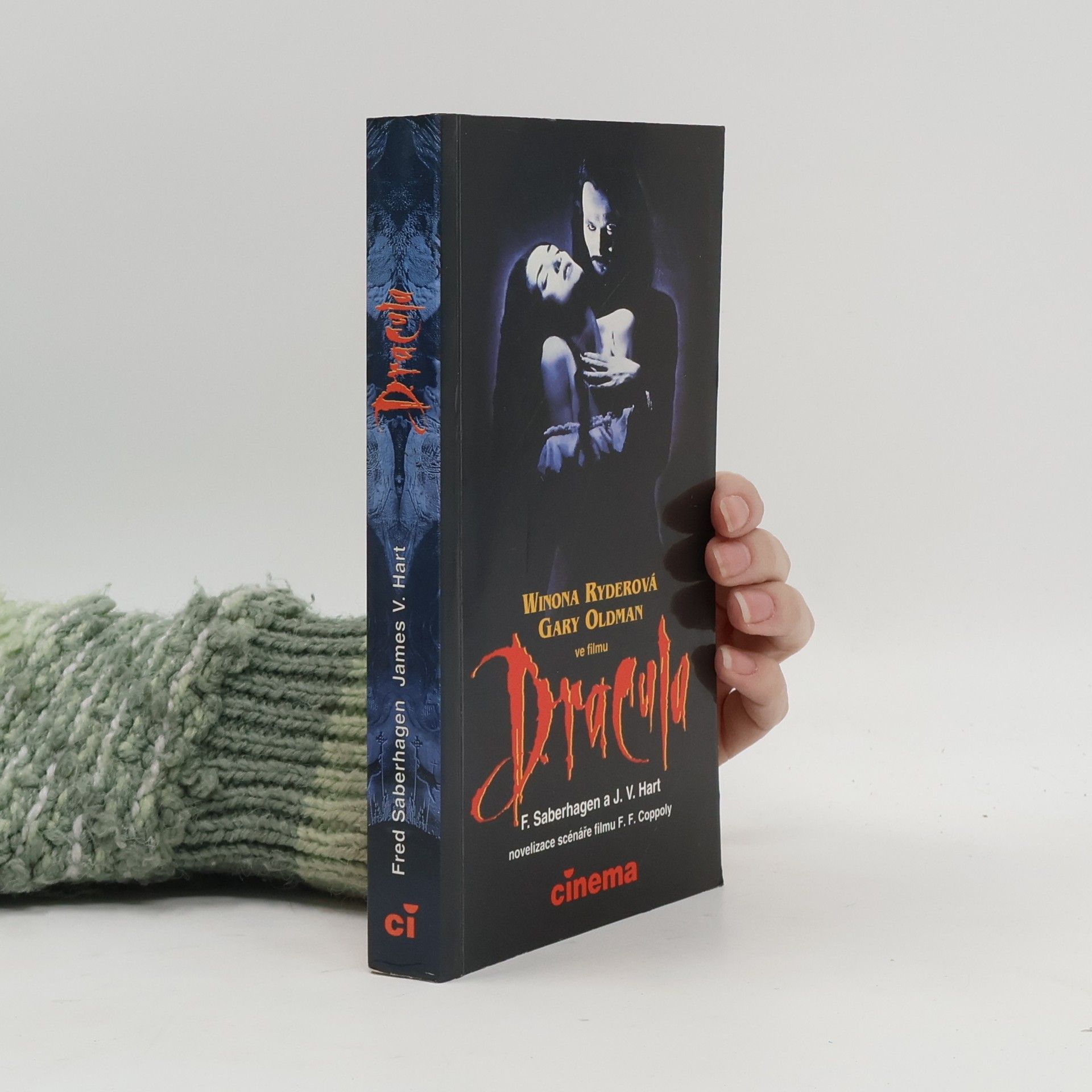 Fred Saberhagen Dracula: Novelizace scénáře filmu F. F. Coppoly