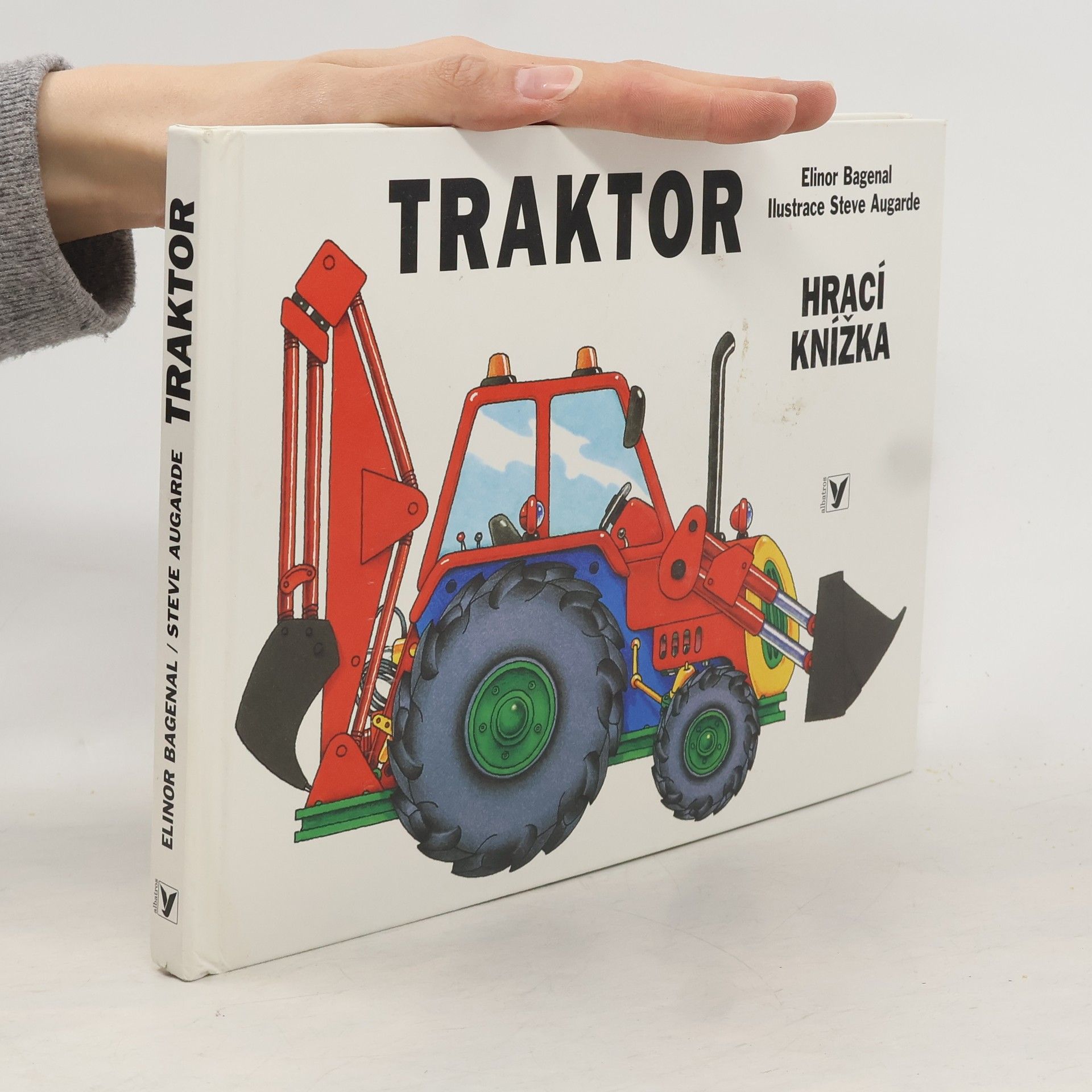 Steve Augarde Traktor