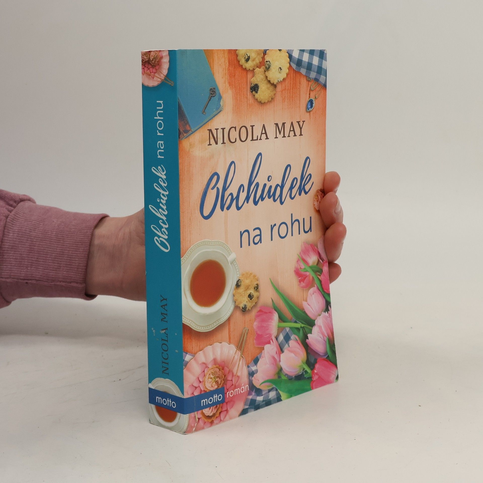 Nicola May Obchůdek na rohu