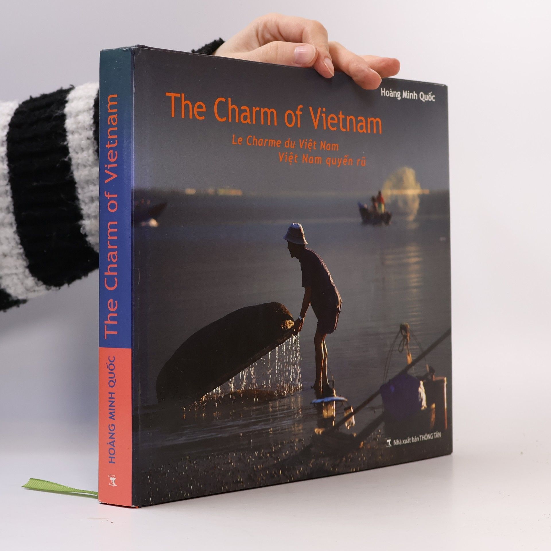 Minh Quốc Hoàng The Charm of Vietnam