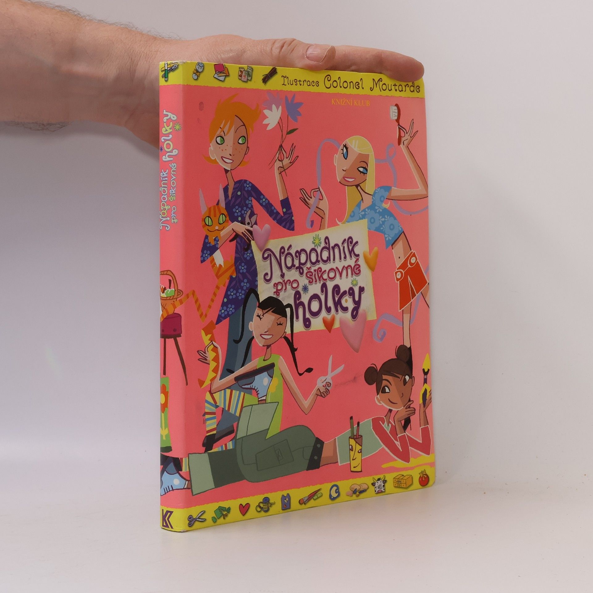 AA.VV. Nápadník pro šikovné holky