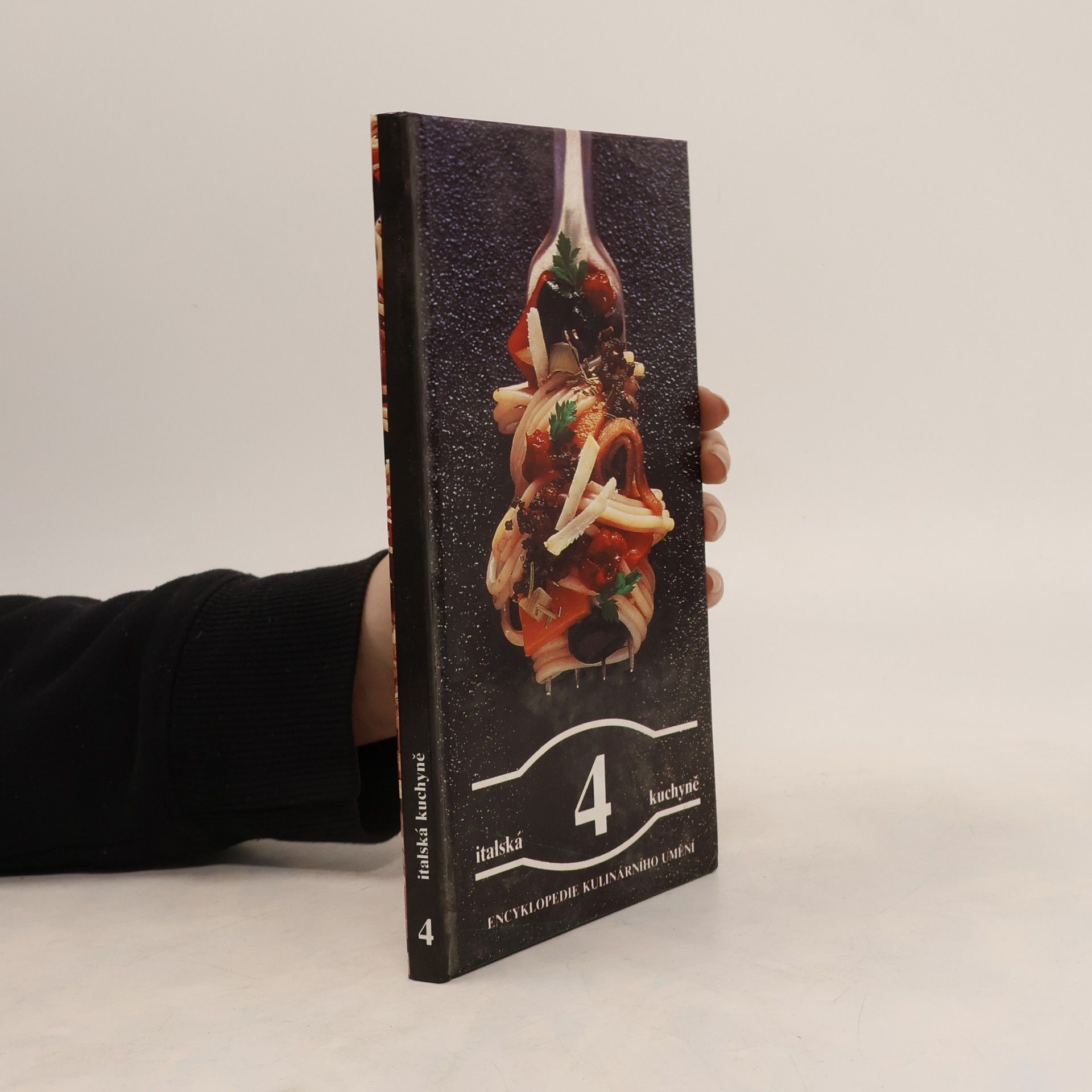 Collectif d'auteurs Italská kuchyně 4
