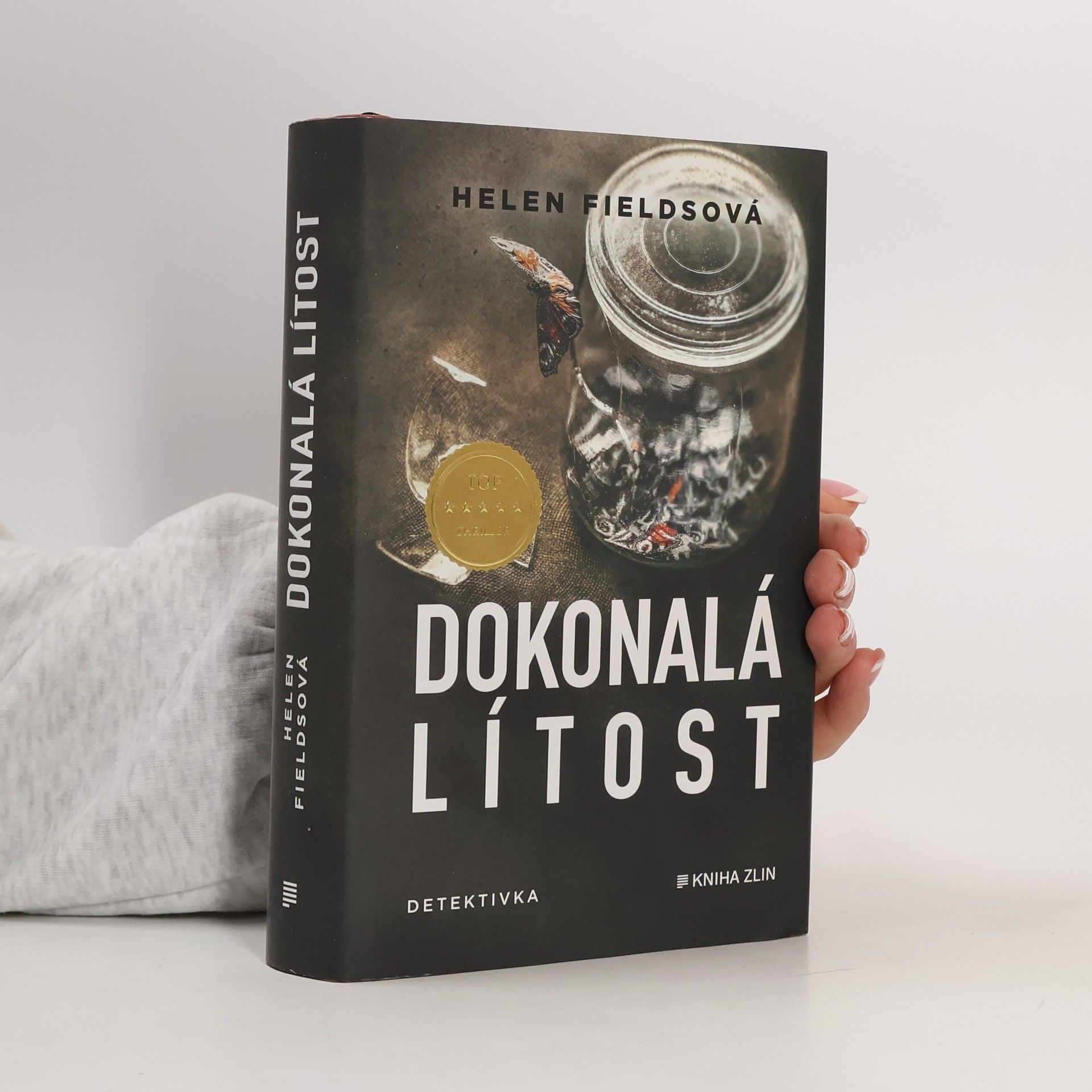 Helen Fields Dokonalá lítost