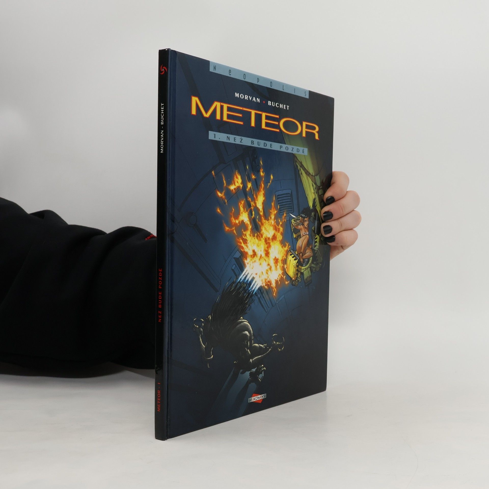 Meteor. 1. díl, Než bude pozdě