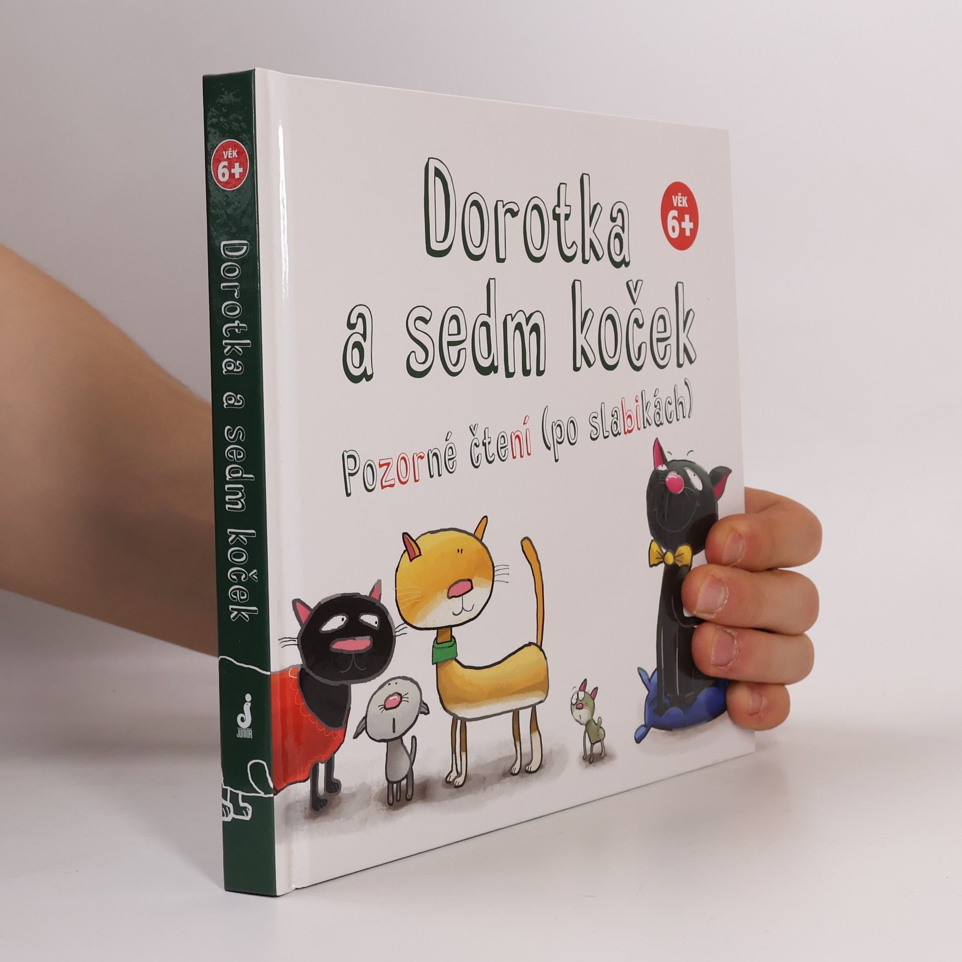 Dorotka a sedm koček : pozorné čtení (po slabikách)