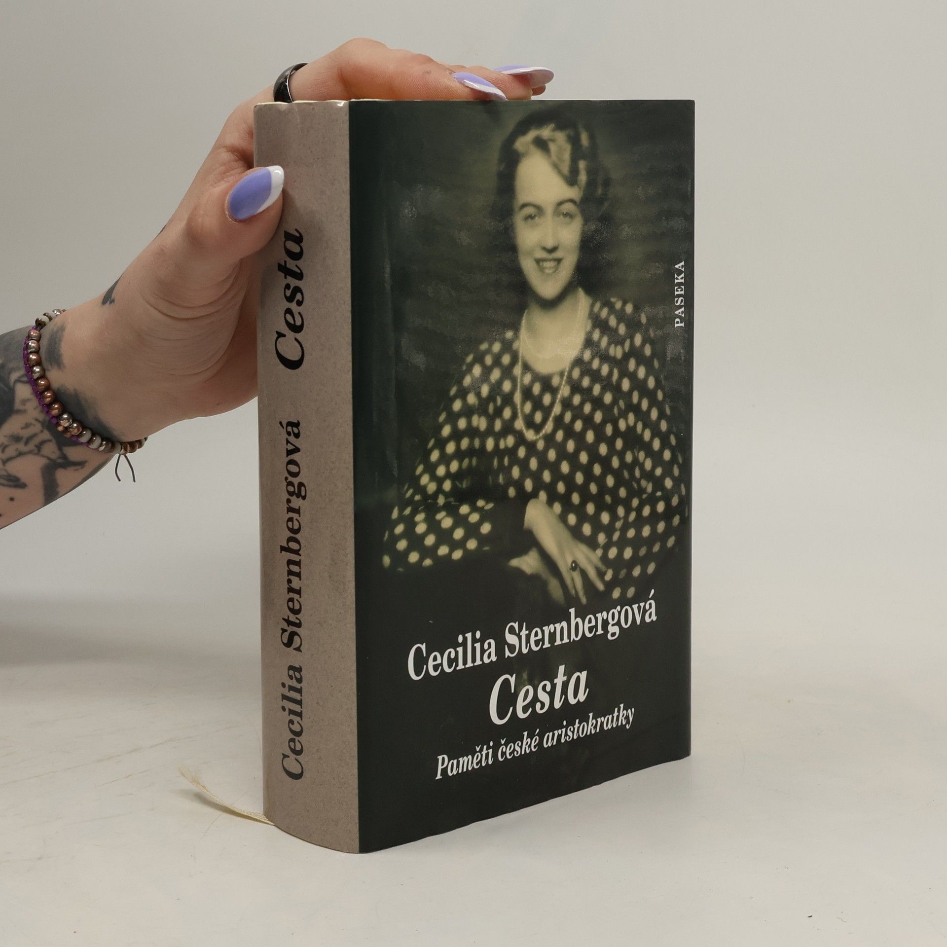 Cecilia Sternberg Cesta: Paměti české aristokratky