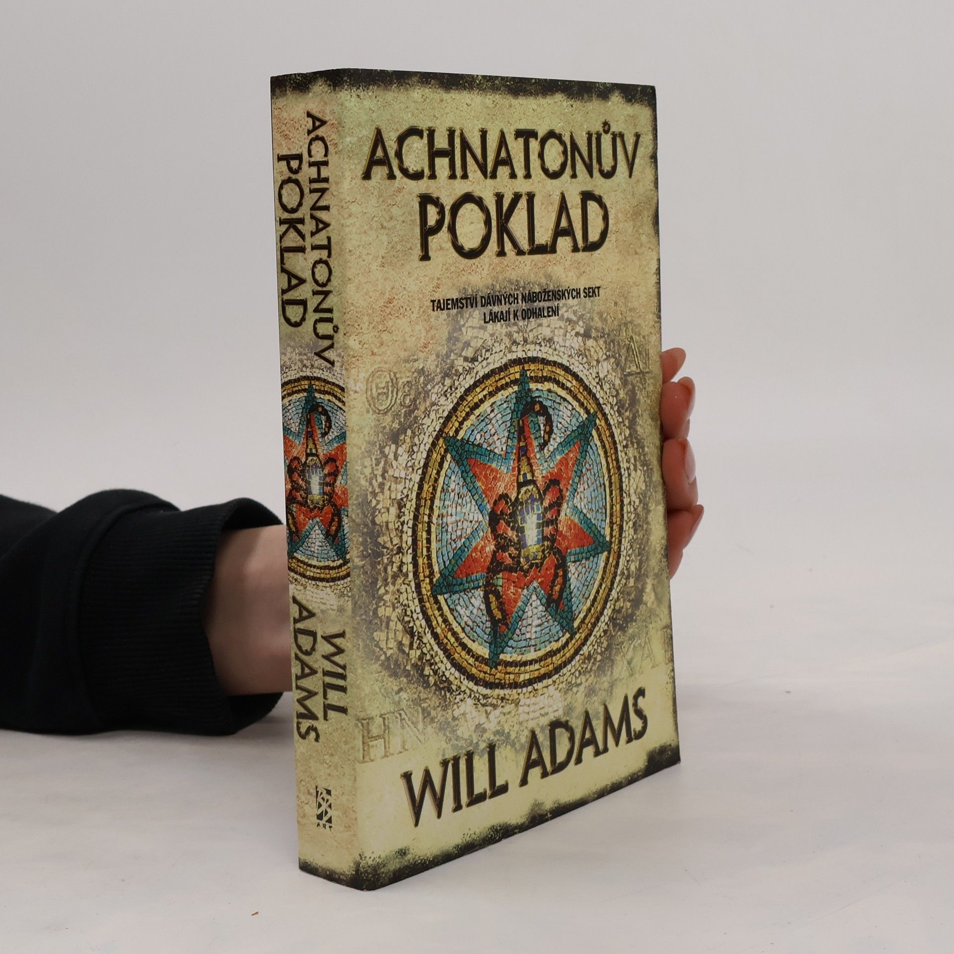William Petre Achnatonův poklad