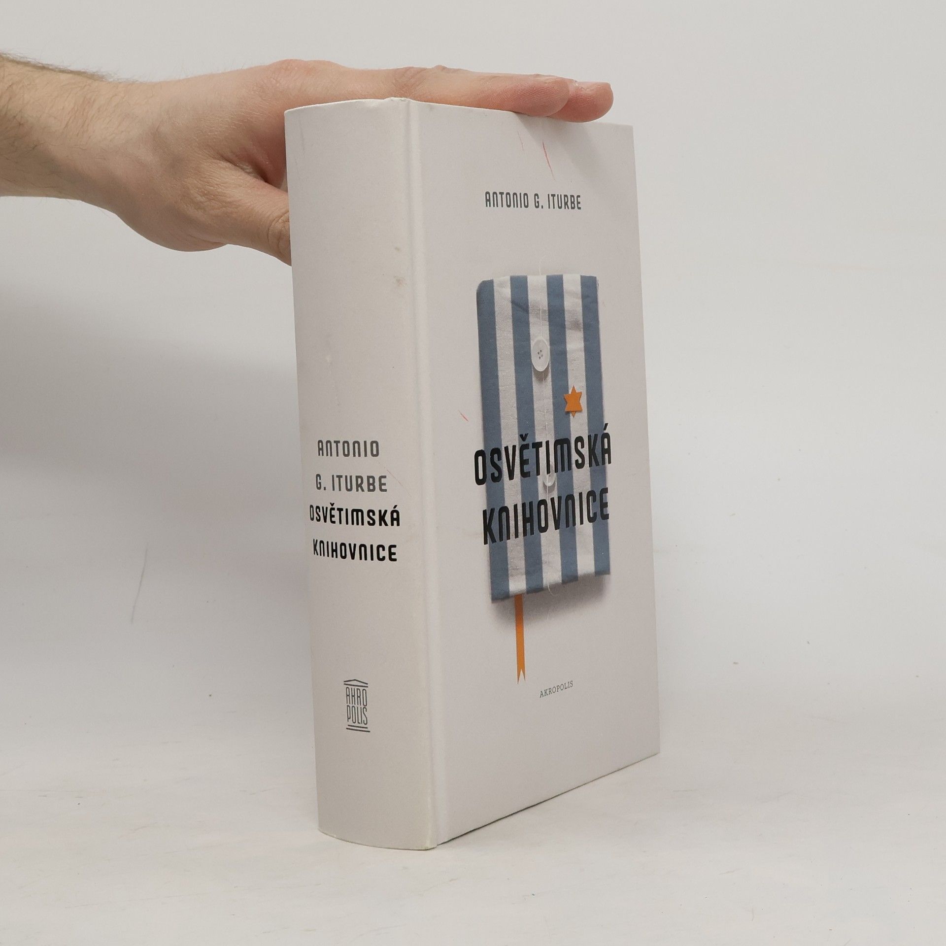 Antonio Iturbe Osvětimská knihovnice