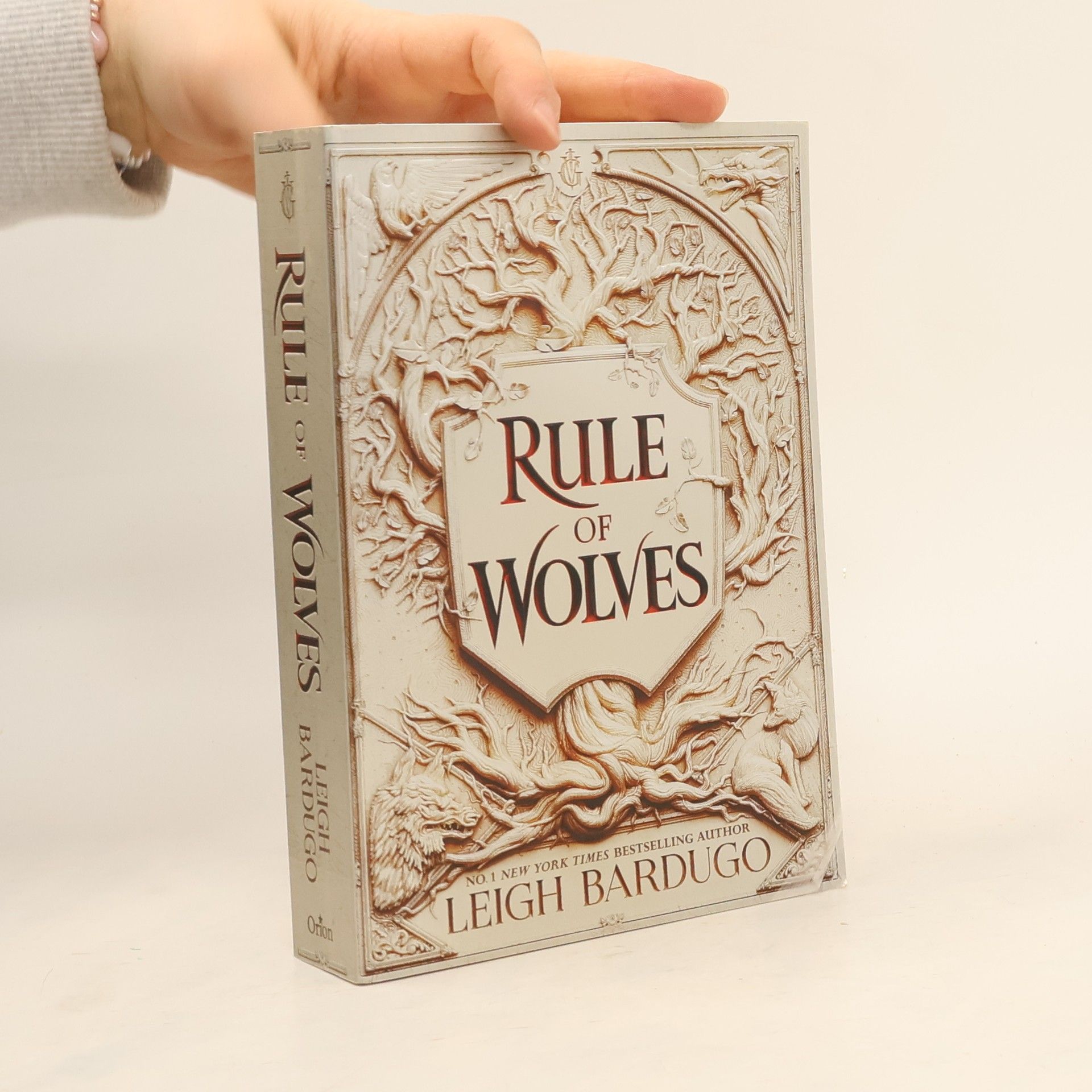 Leigh Bardugo Rule of Wolves