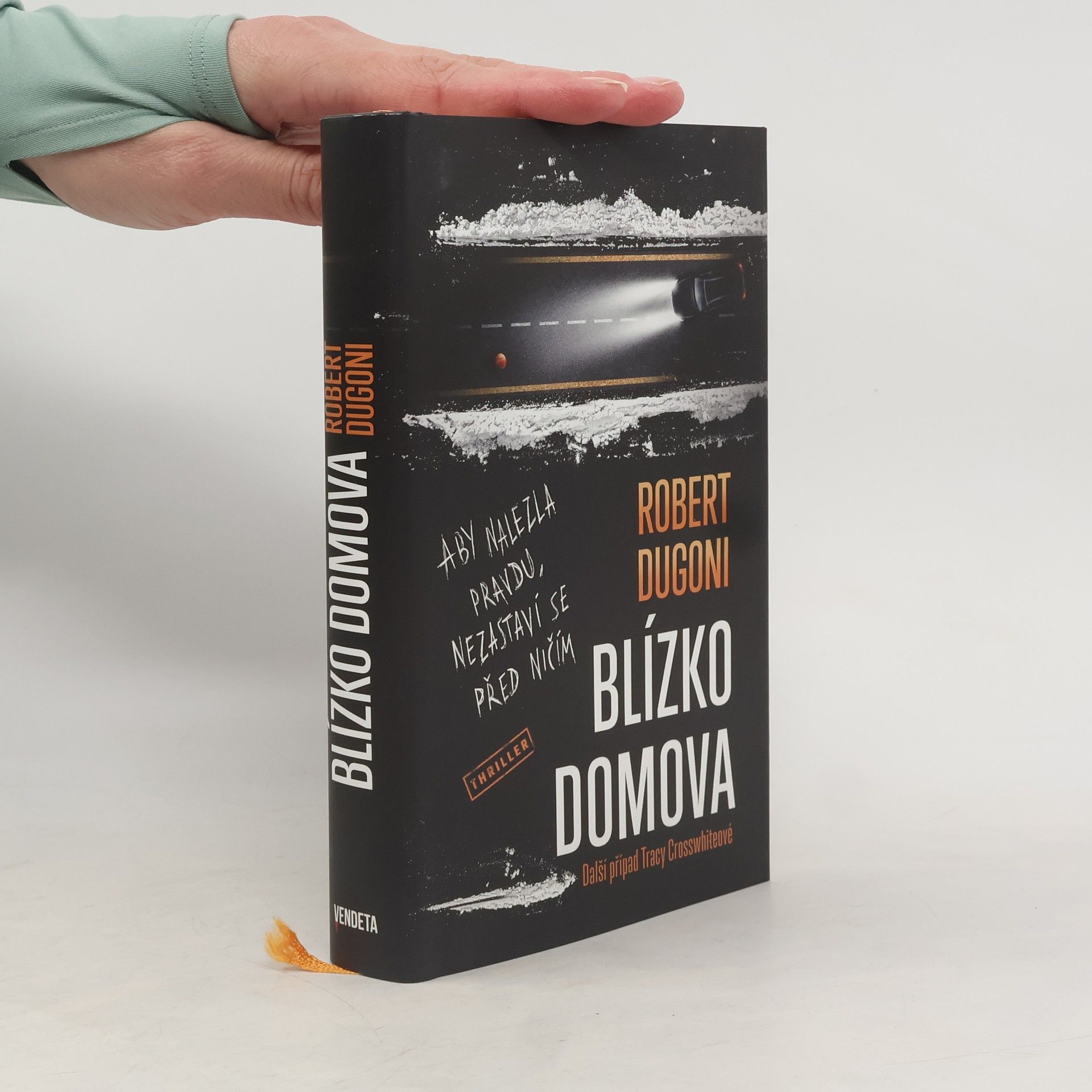 Robert Dugoni Blízko domova