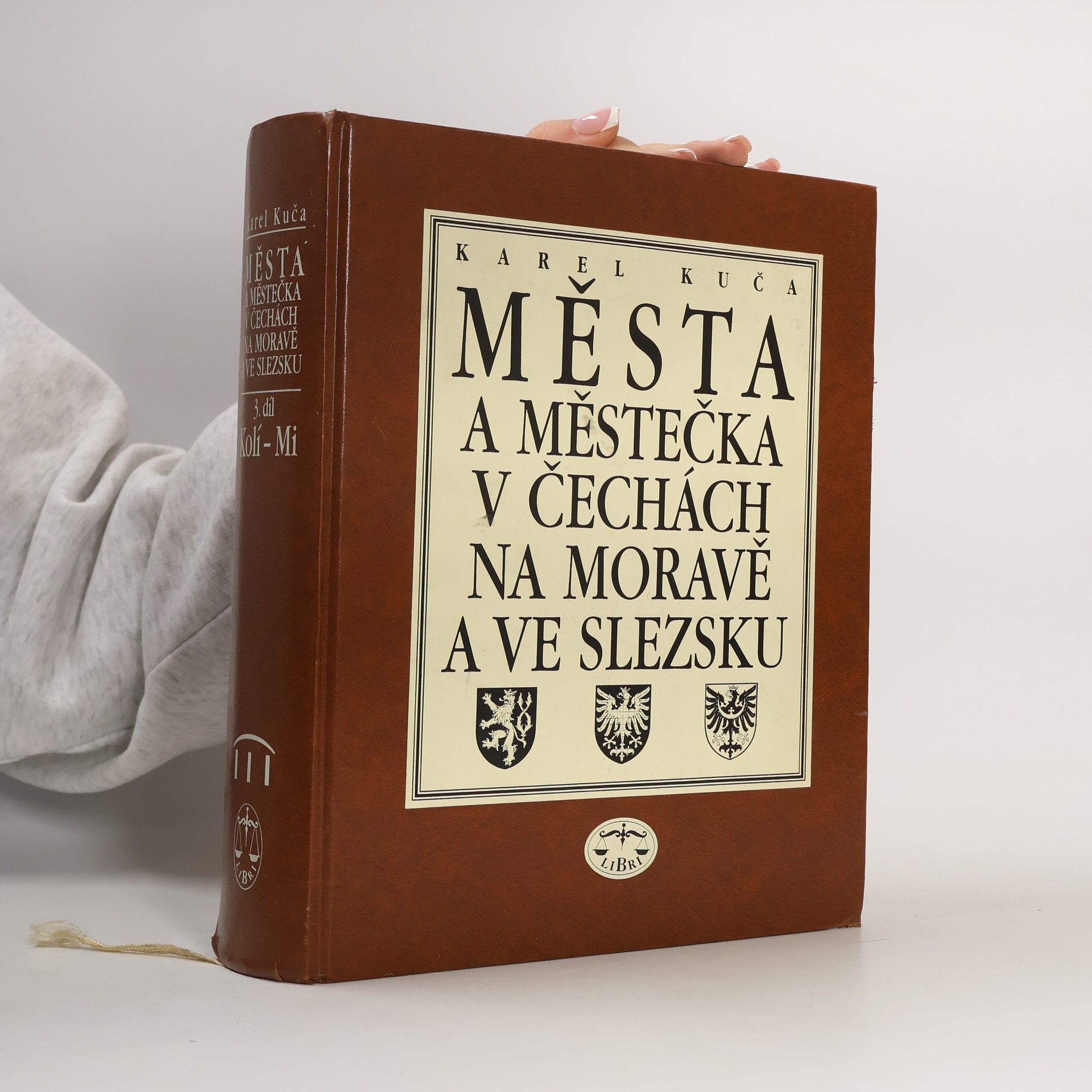 Karel Kuča Města a městečka v Čechách, na Moravě a ve Slezsku 3. Kolí-Mi