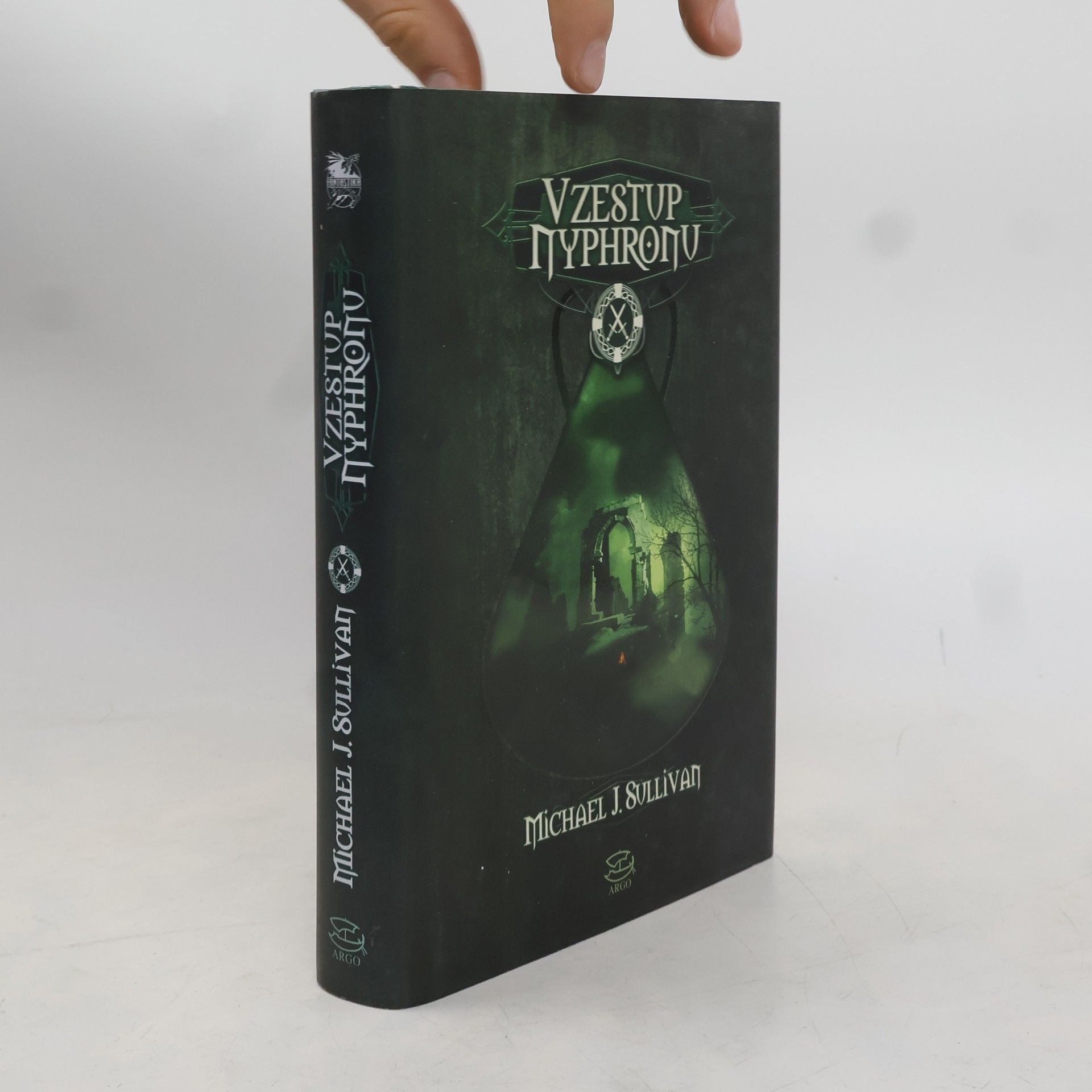 Michael J. Sullivan Vzestup Nyphronu