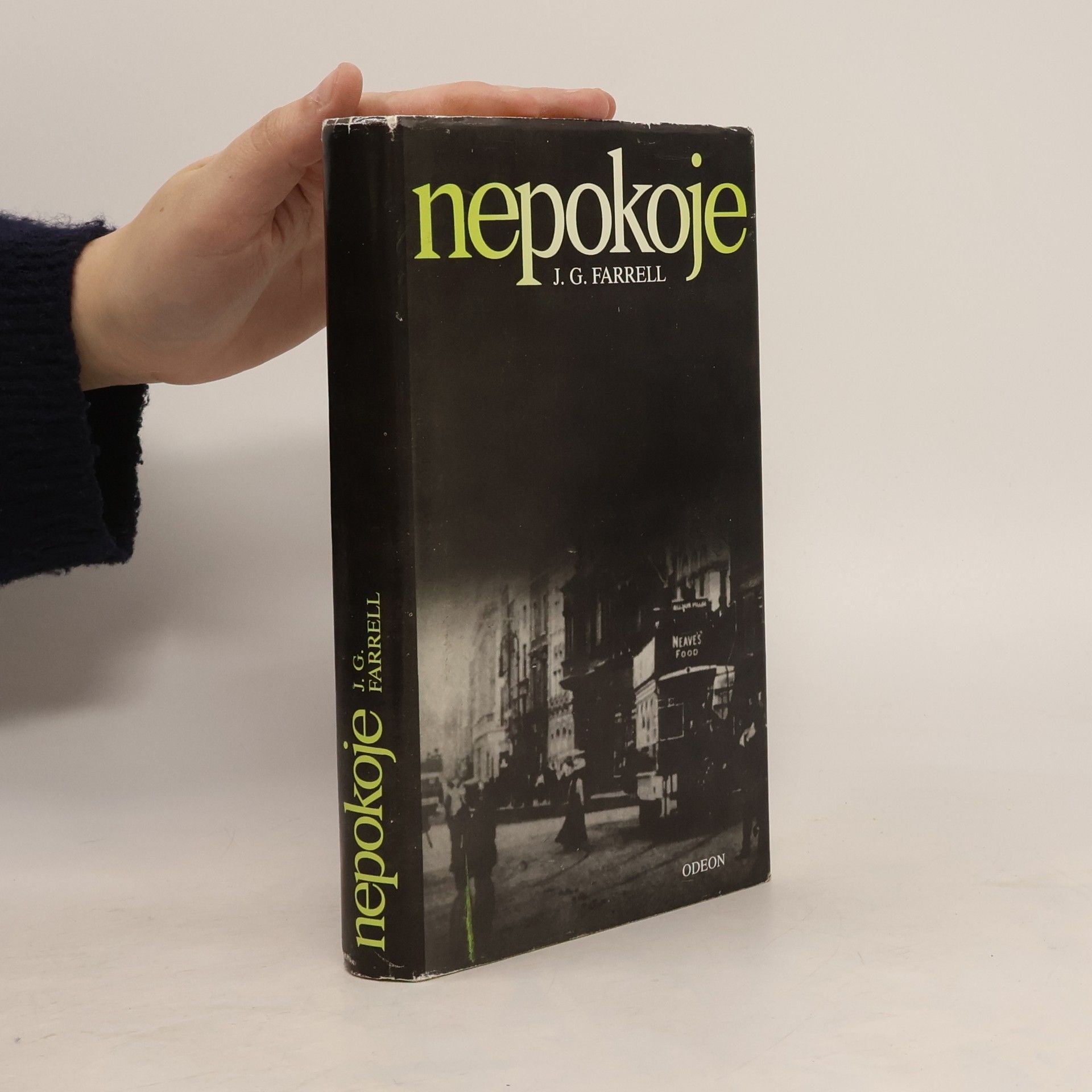 James Gordon Farrell Nepokoje