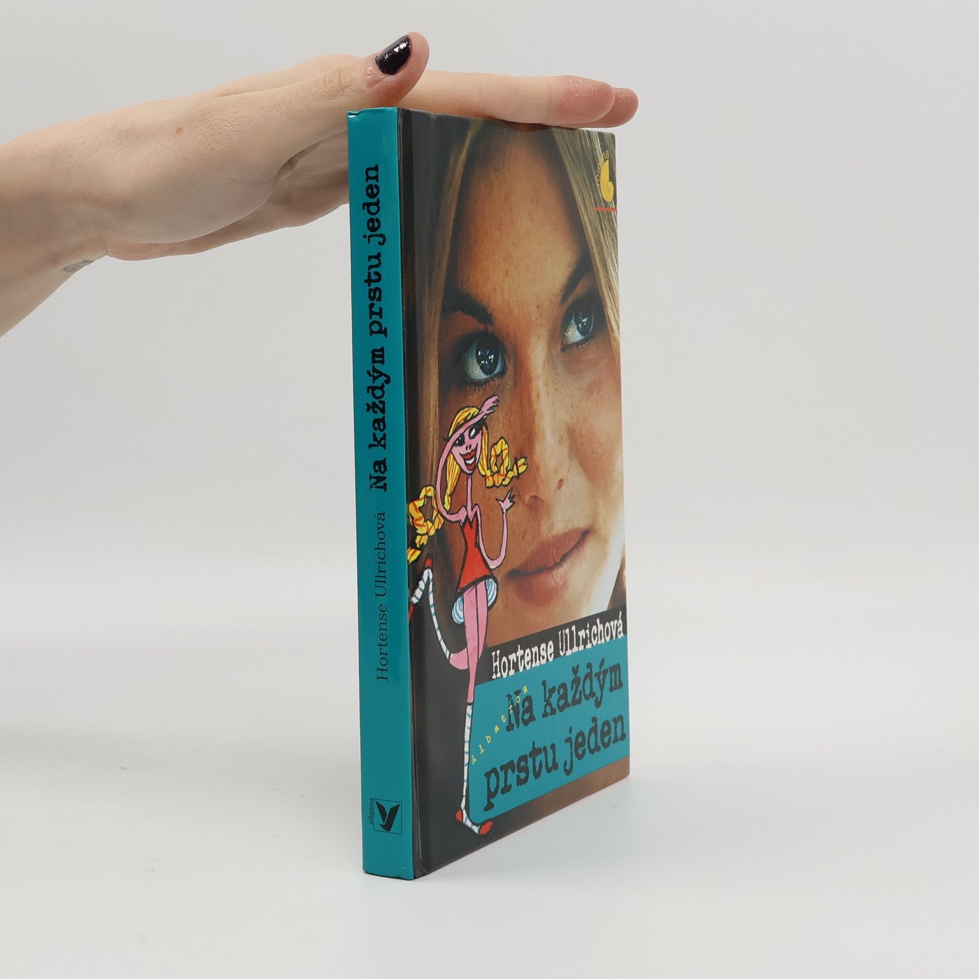 Hortense Ullrich Na každým prstu jeden