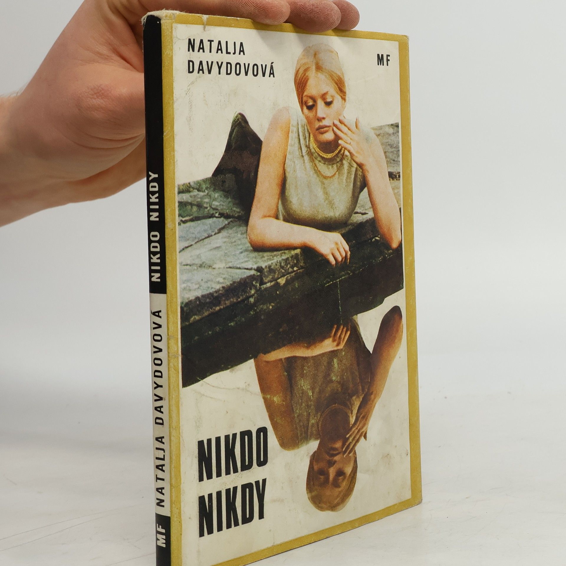 Natalja Davydová Nikdo nikdy