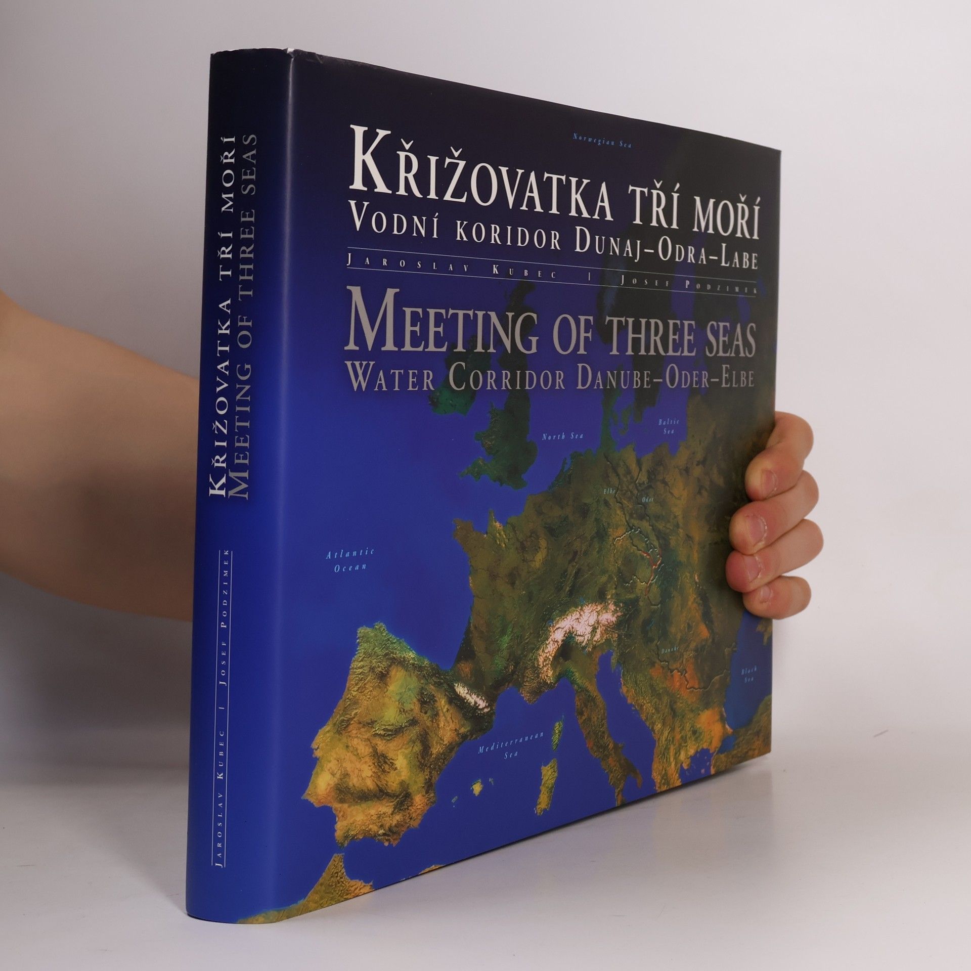 Jaroslav Kubec Křižovatka tří moří: Vodní koridor Dunaj-Odra-Labe