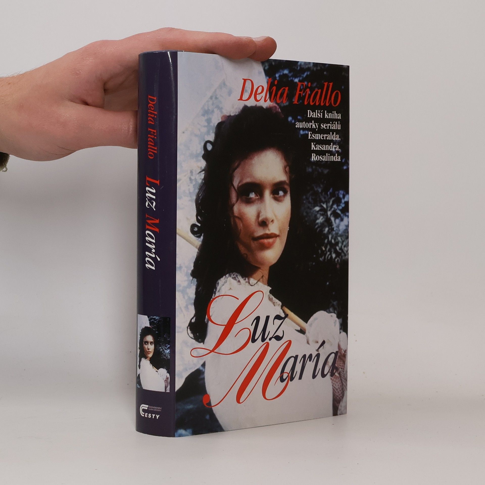 Delia Fiallo Luz María