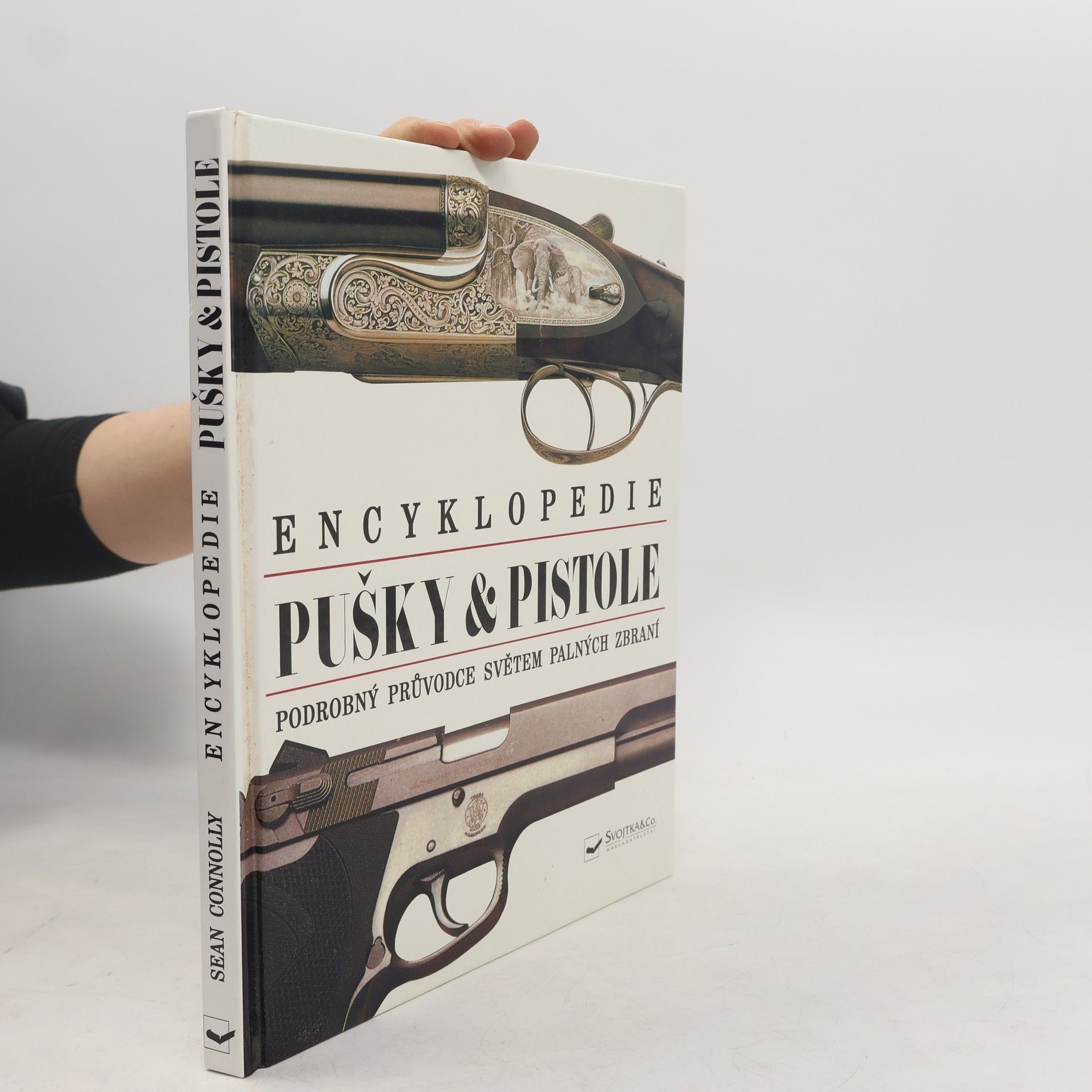 Autorenkollektiv Pušky & pistole : podrobný průvodce světem palných zbraní