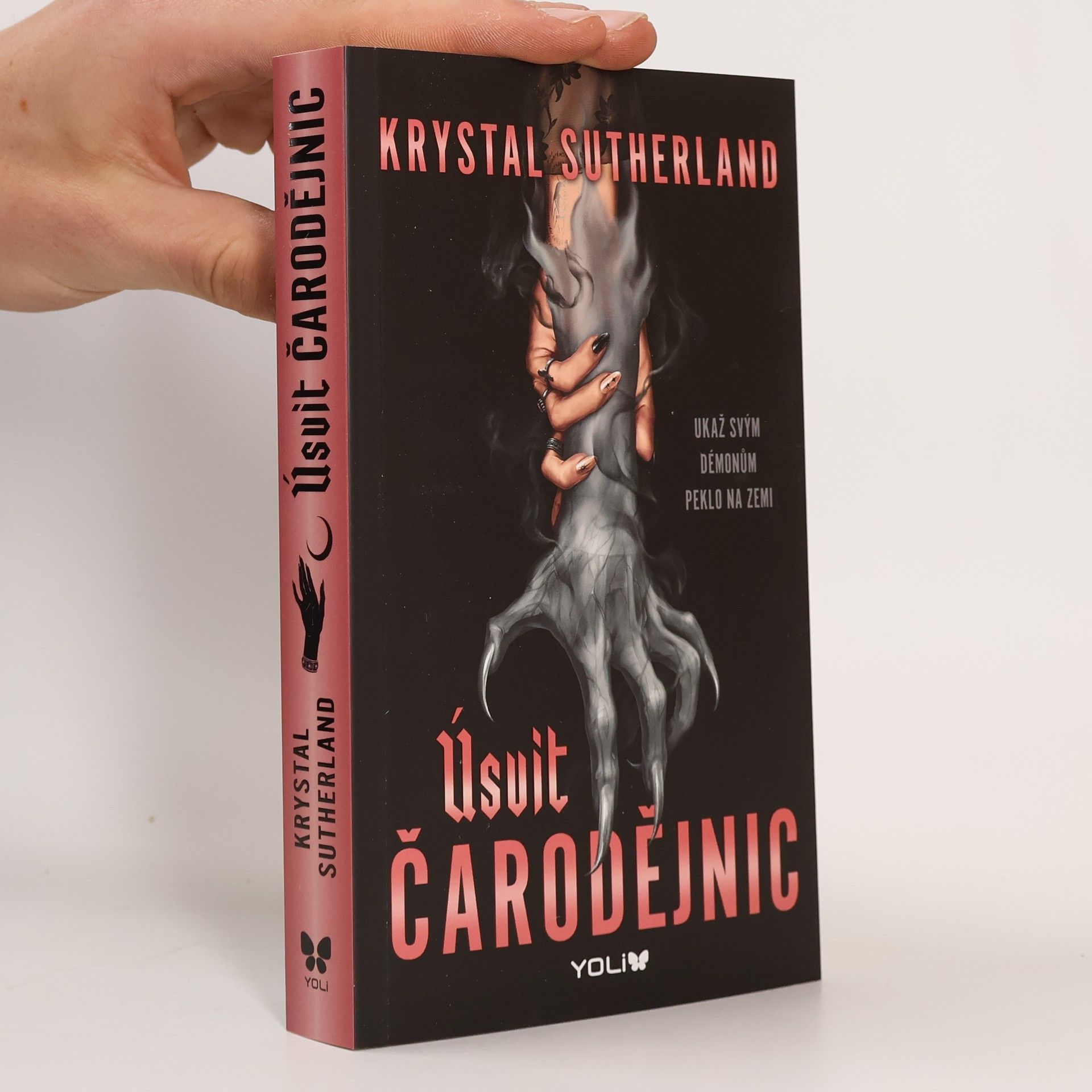 Krystal Sutherland Úsvit čarodějnic