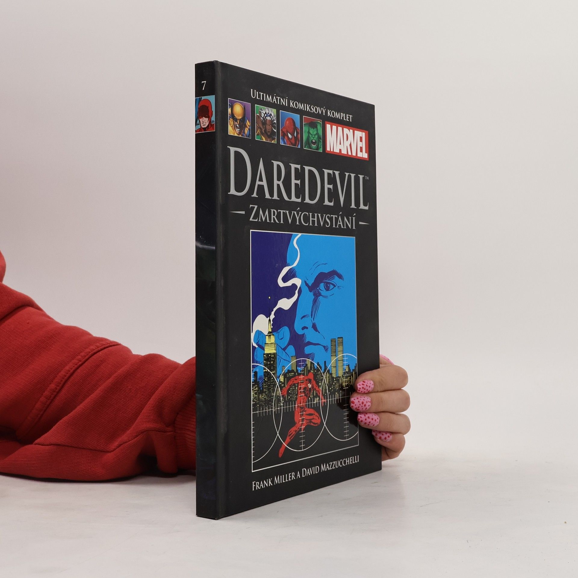 Frank Miller Ultimátní komixový komplet 7. Daredevil. Zmrtvýchvstání