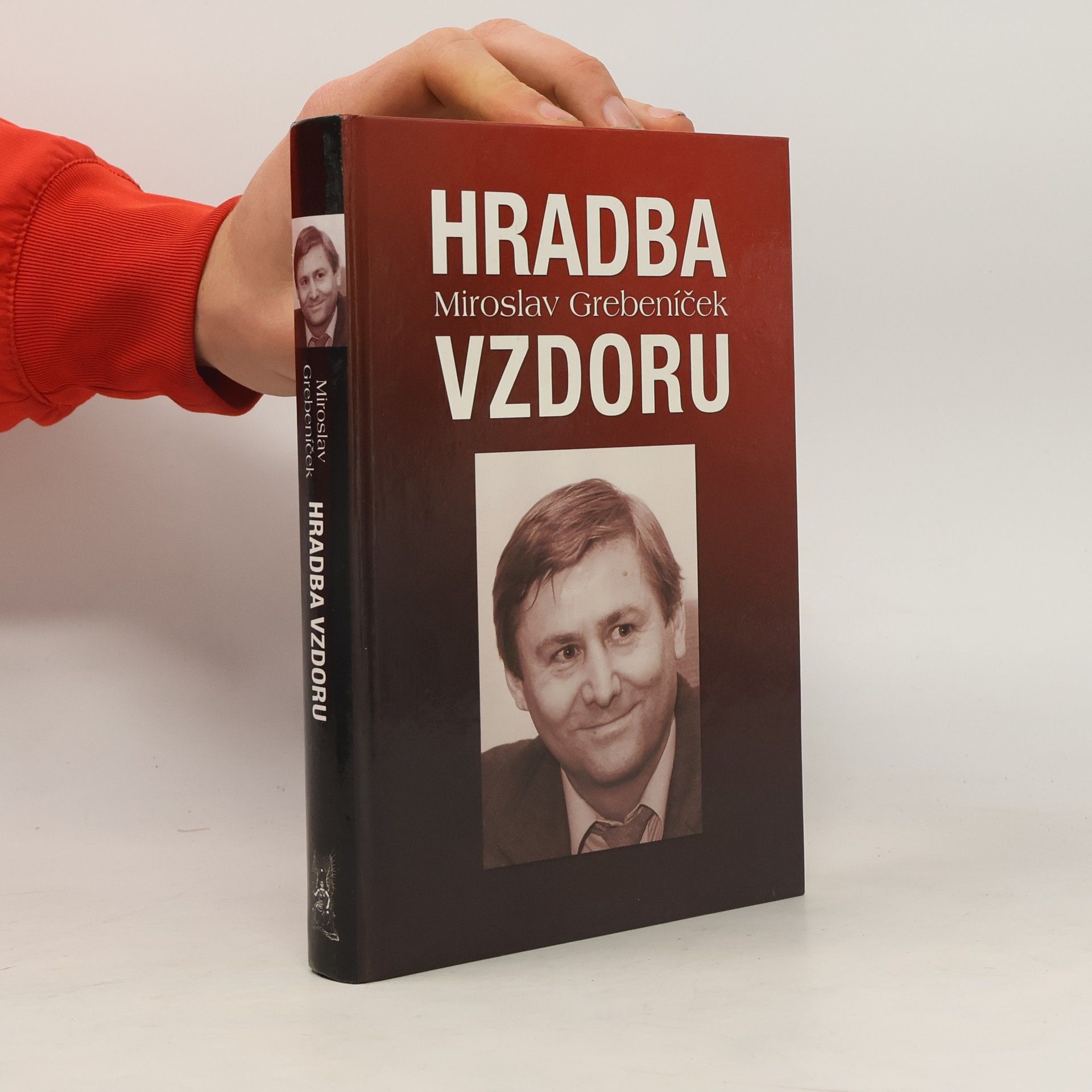 Miroslav Grebeníček Hradba vzdoru