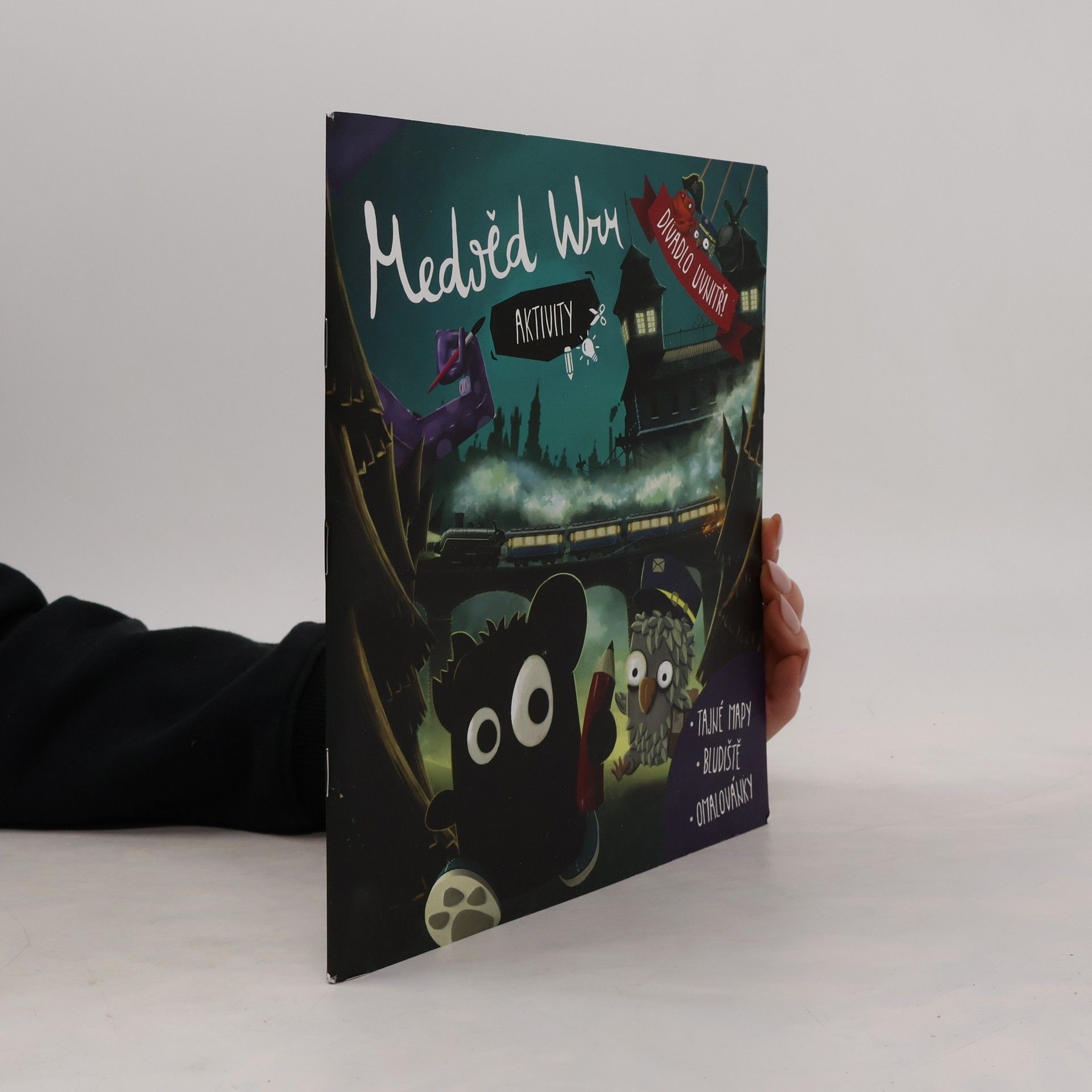 Medvěd Wrr. Aktivity