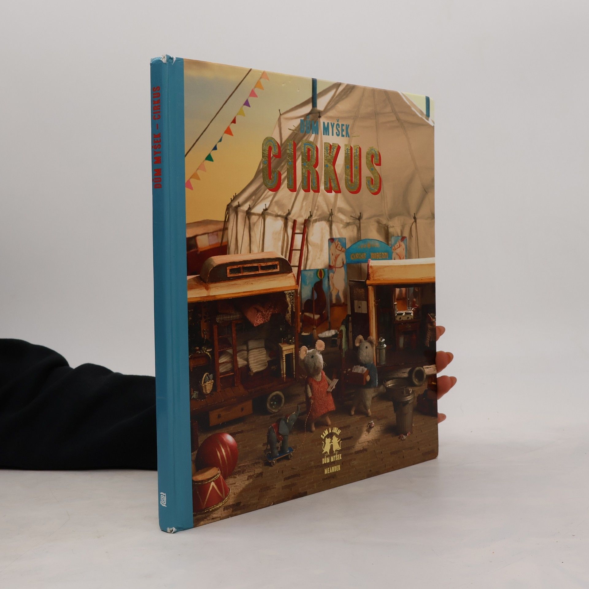 Karina Schaapman Dům myšek. Cirkus