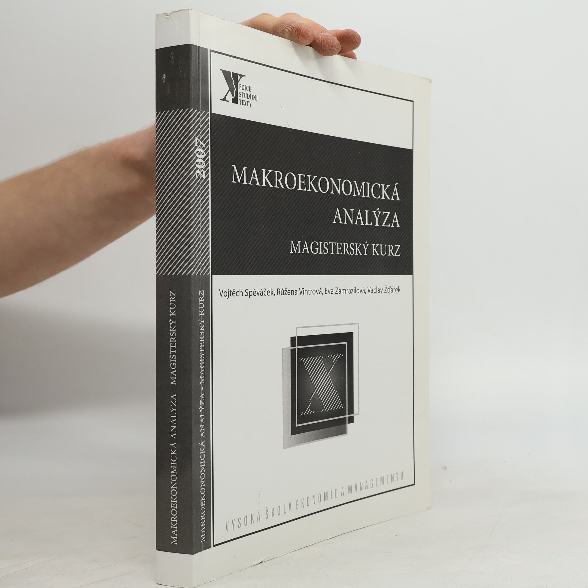 Vojtěch Spěváček Makroekonomická analýza. Magisterský kurz