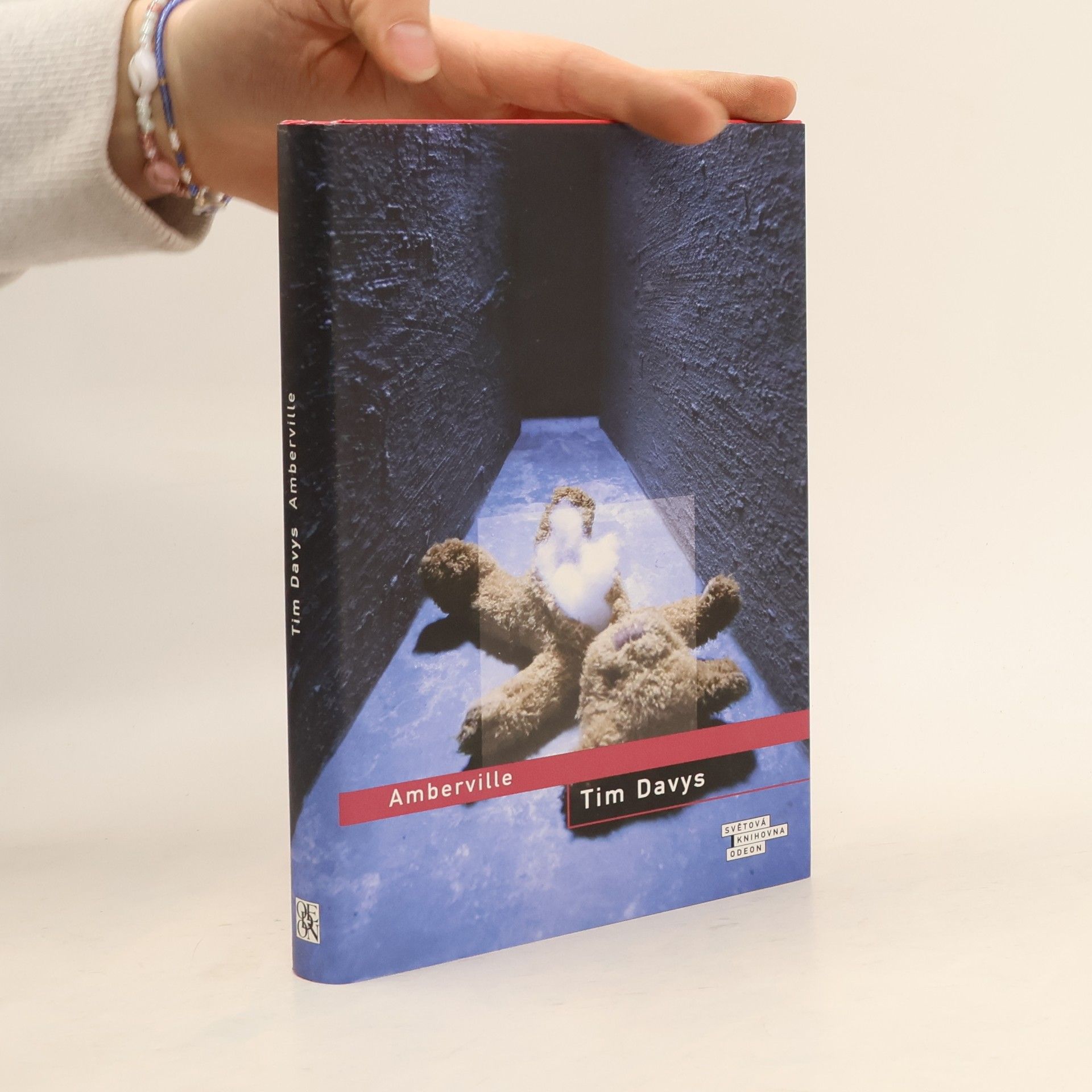 Tim Davys Amberville