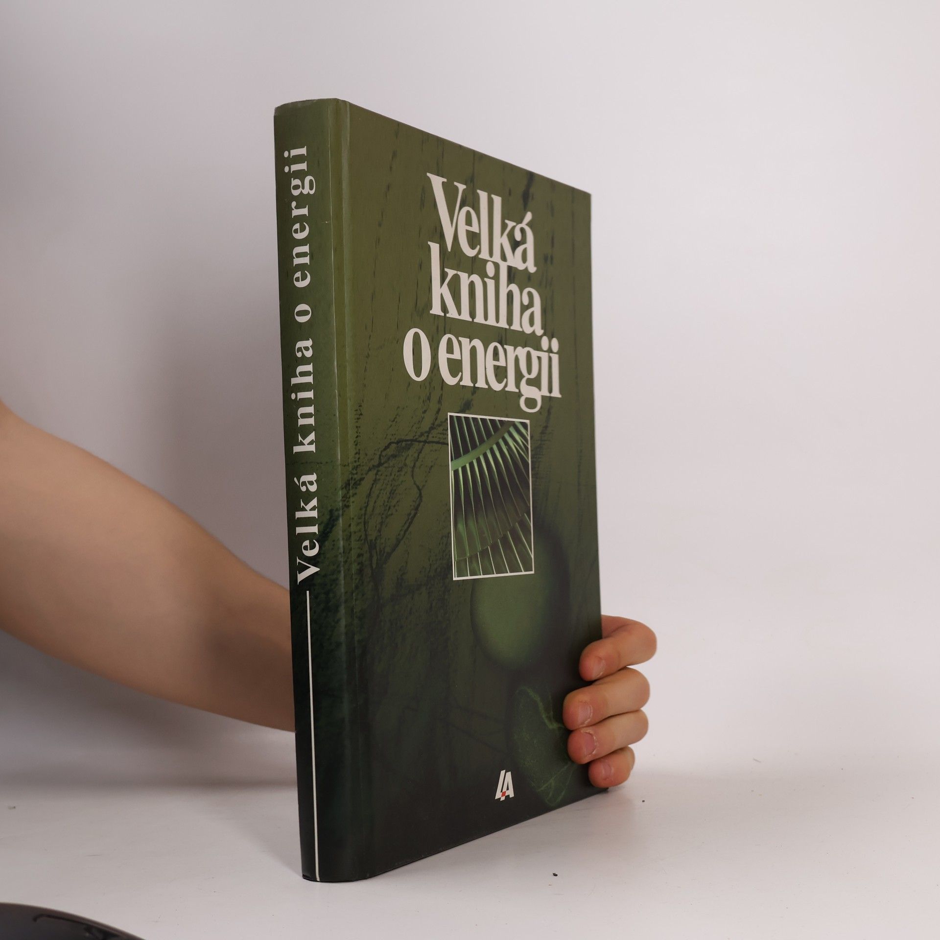 Pavel August Velká kniha o energii
