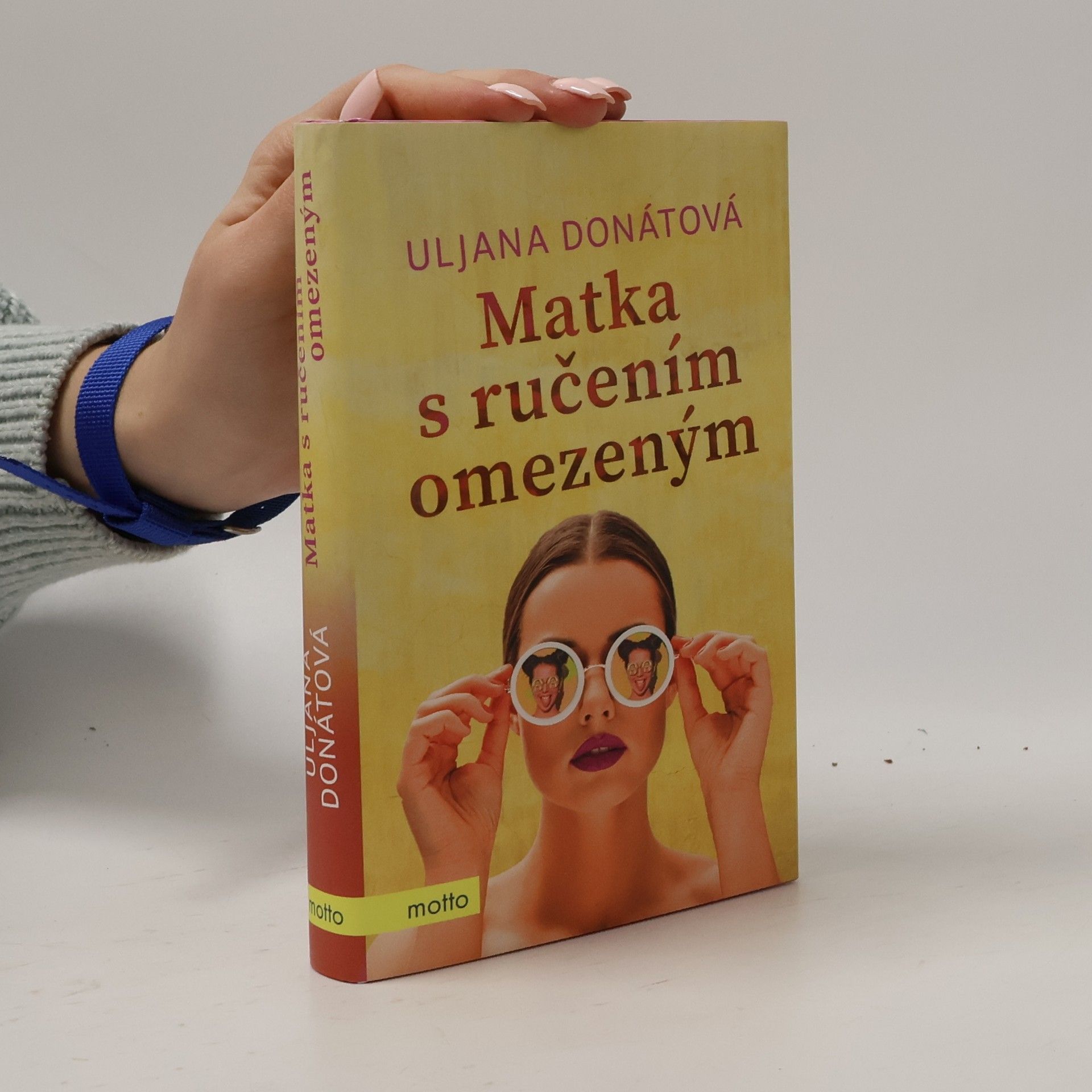 Uljana Donátová Matka s ručením omezeným