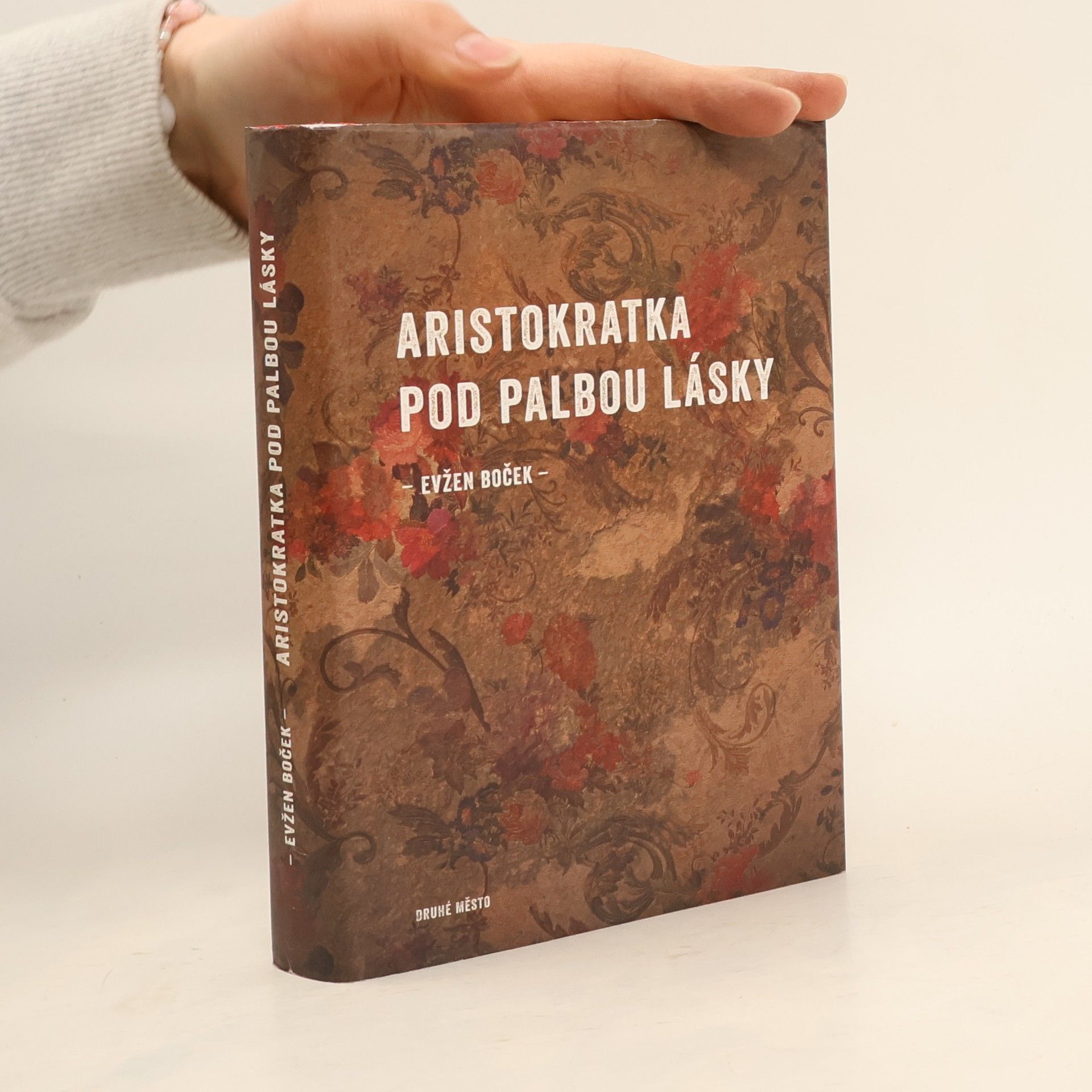 Evžen Boček Aristokratka pod palbou lásky