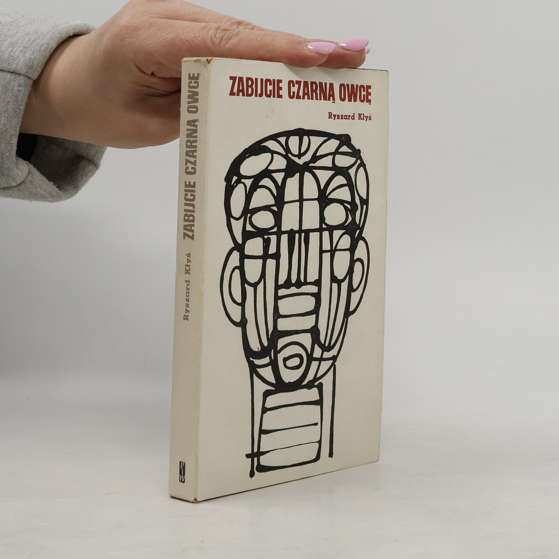 Ryszard Klys Zabijcie czarną owcę