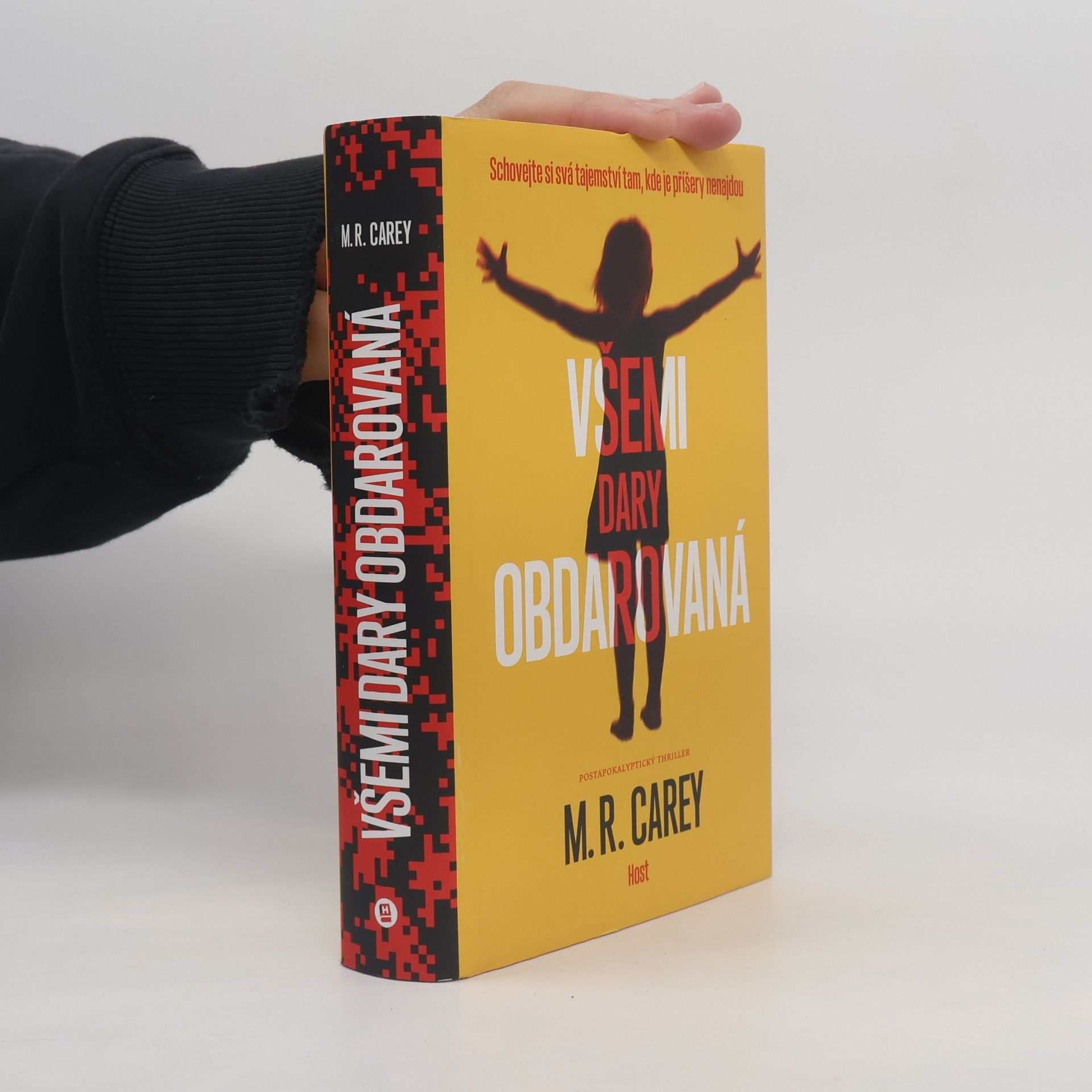 M. R. Carey Všemi dary obdarovaná