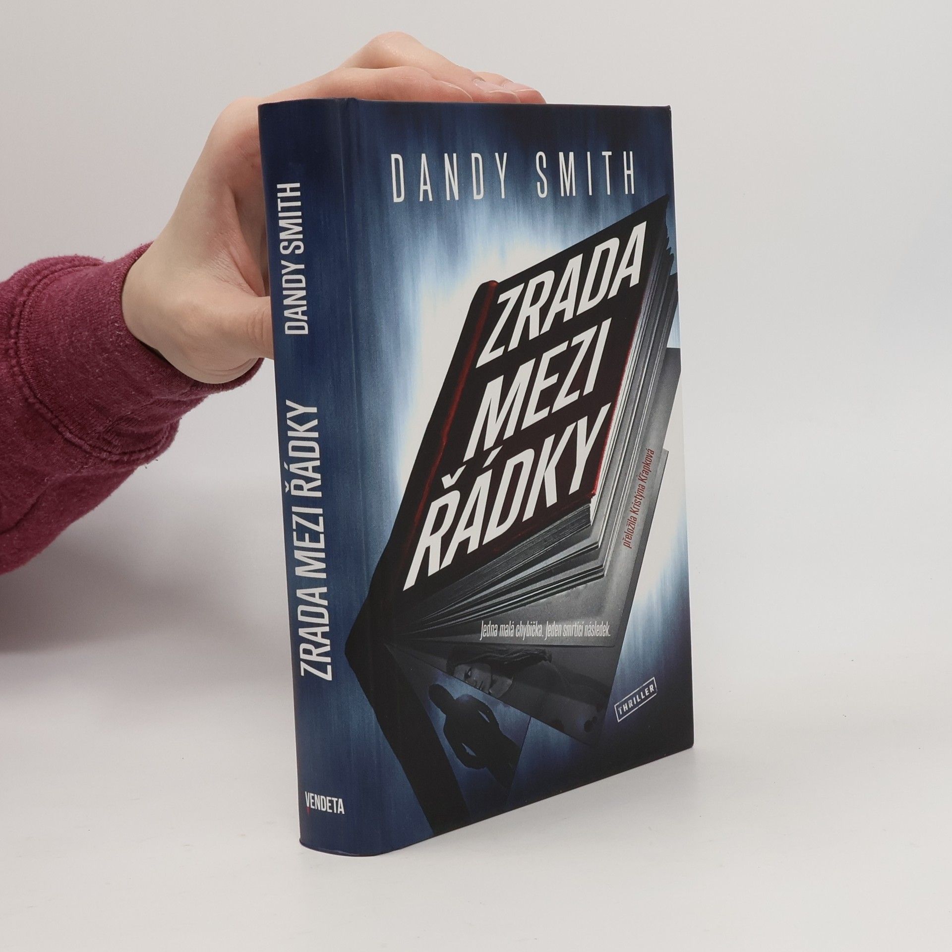 Dandy Smith Zrada mezi řádky