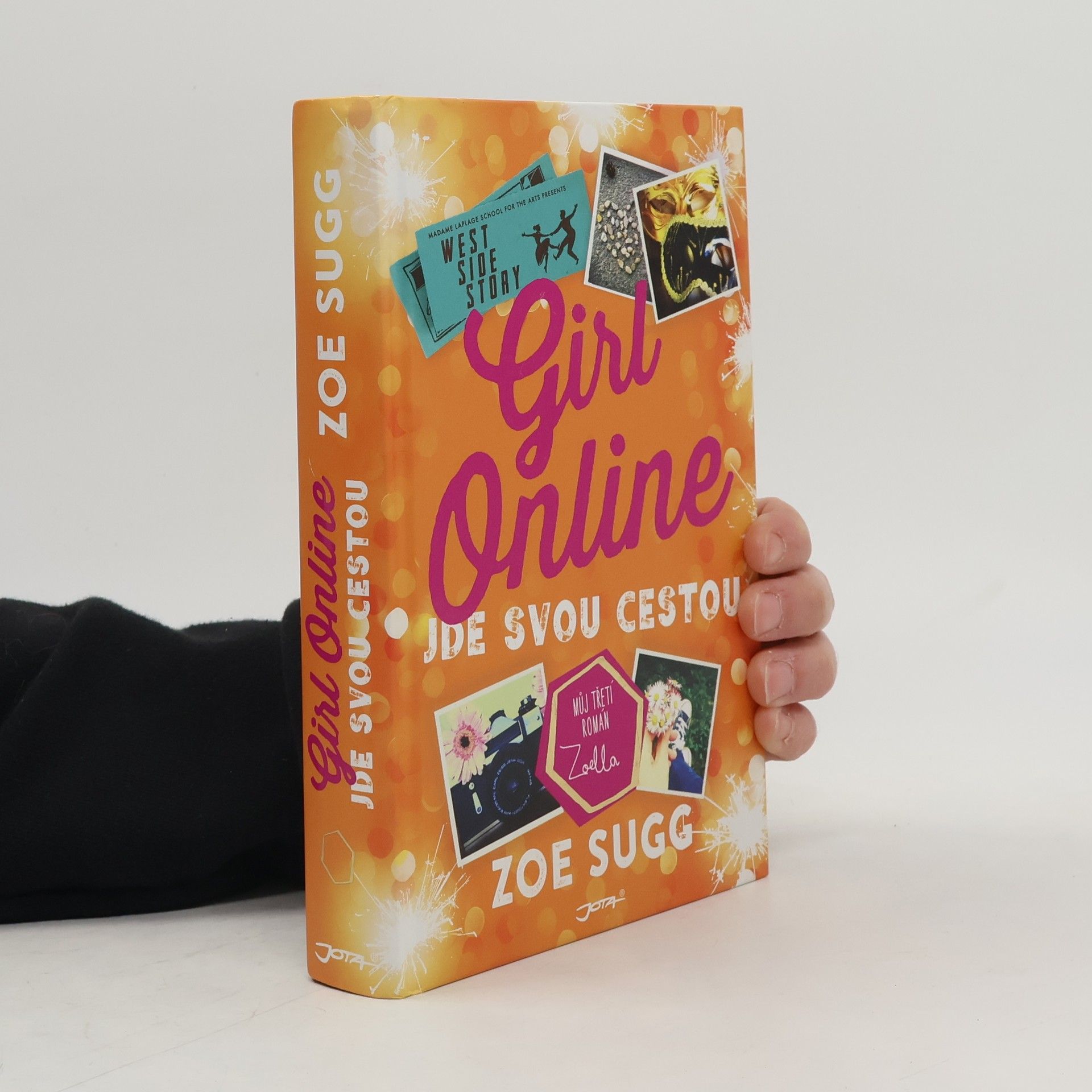 Zoe Sugg Girl Online jde svou cestou